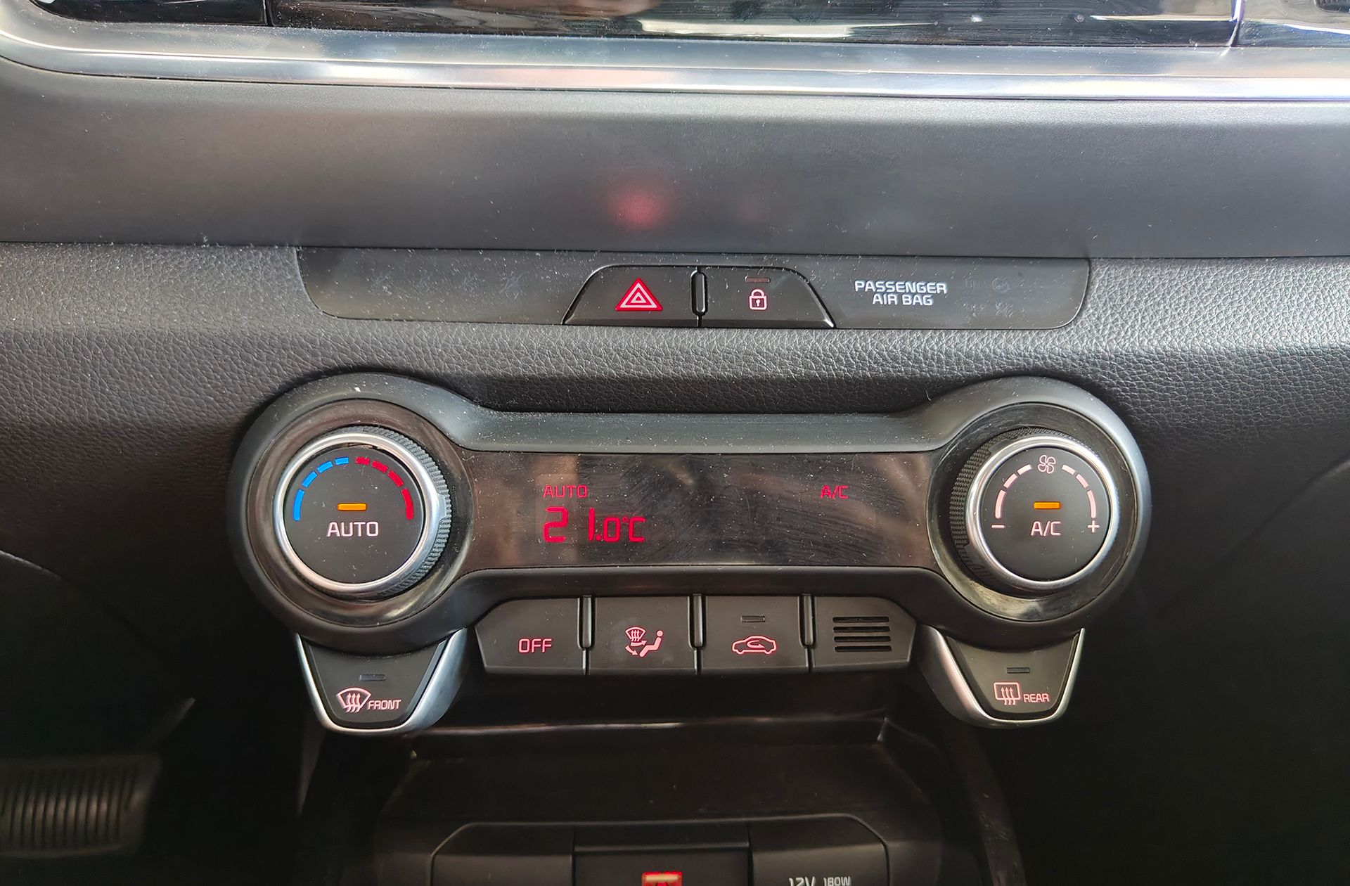 Kia Stonic 1.0 T-GDi Drive DCT - foto 29