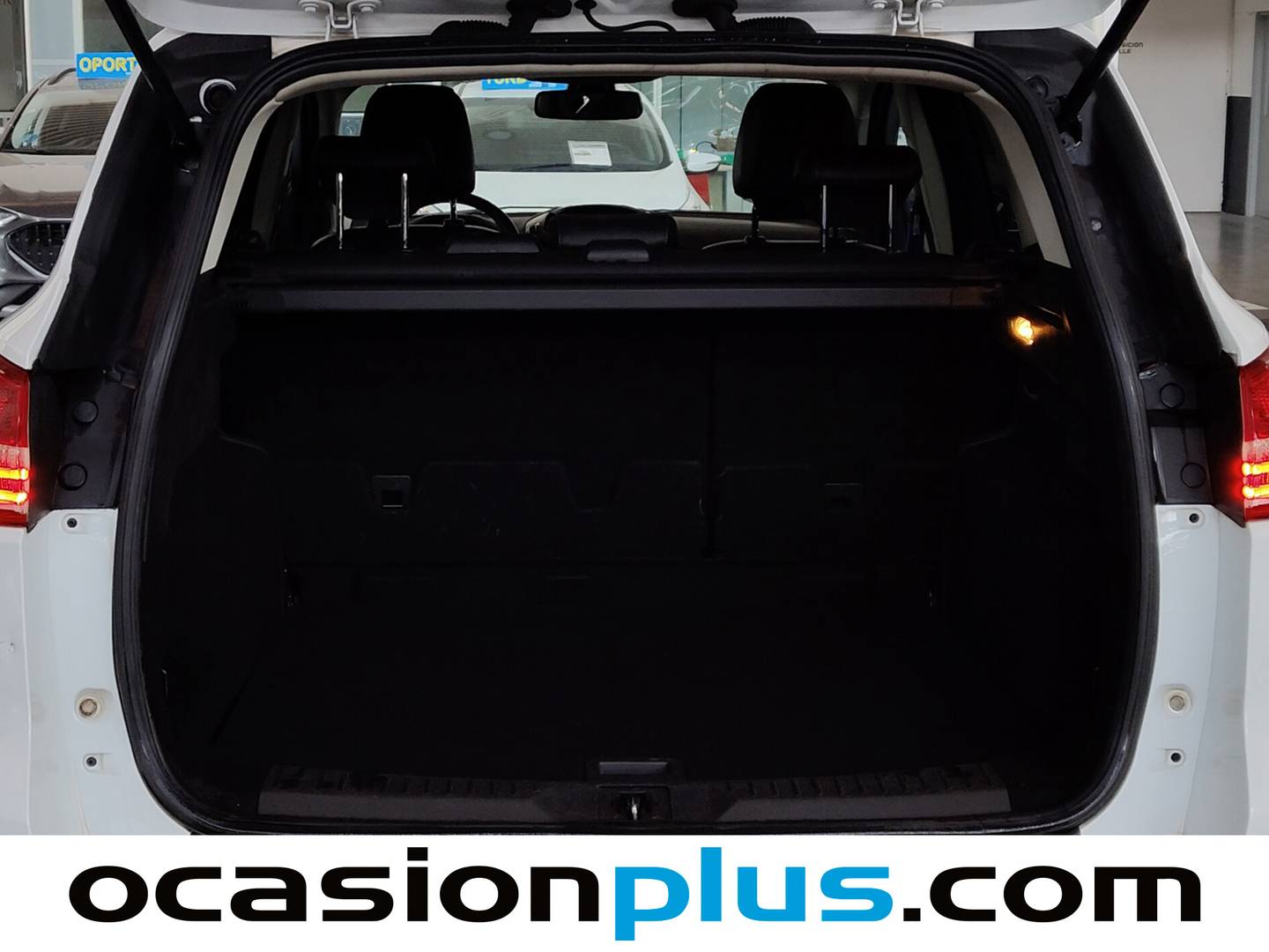 Fotos maletero Ford Kuga Ford Kuga 1.6 EcoBoost S&S 4x2 Titanium (150 CV)