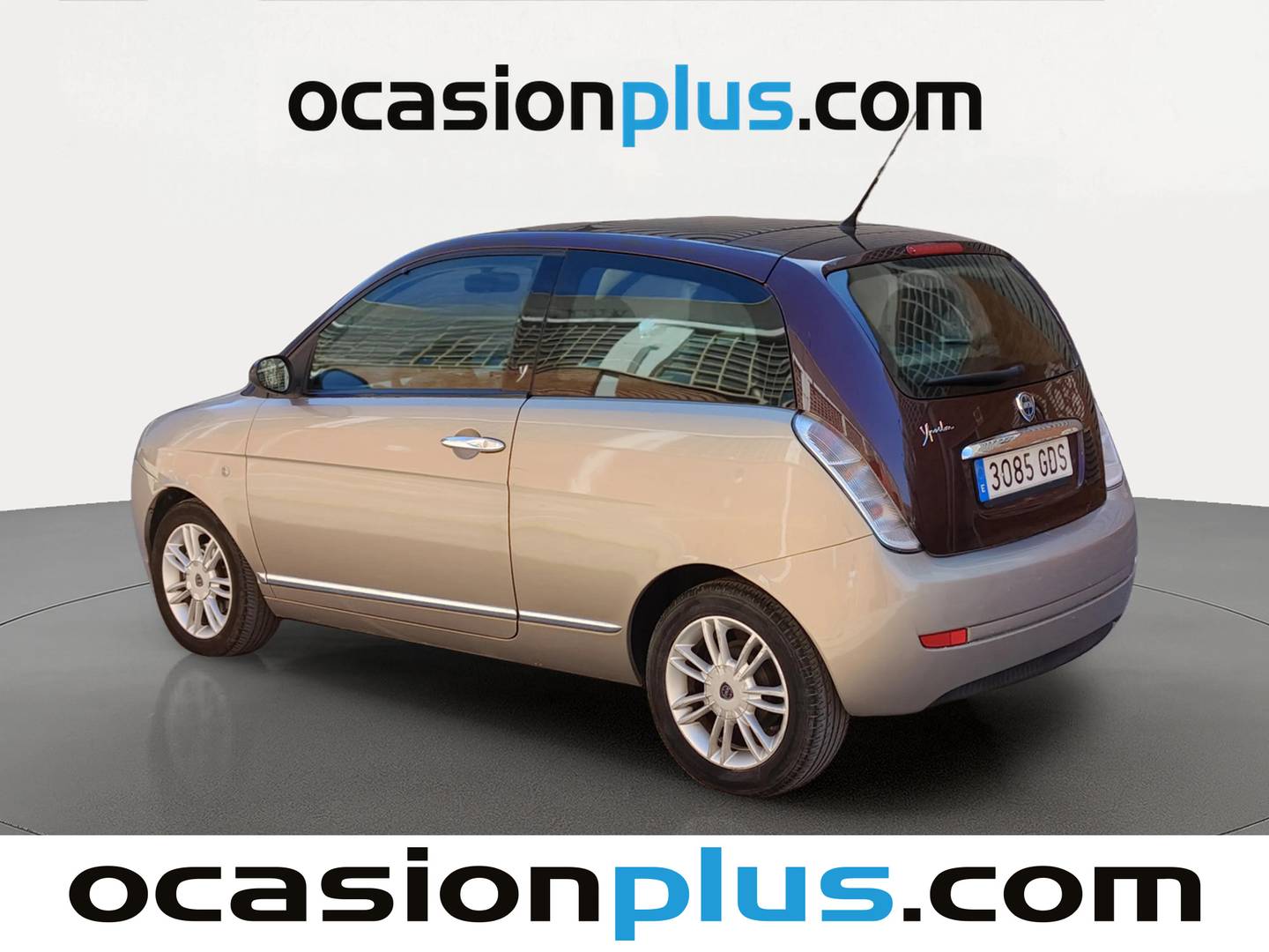 Foto trasera Lancia Ypsilon Lancia Ypsilon 1.4 8v Oro (77 CV) izquierda