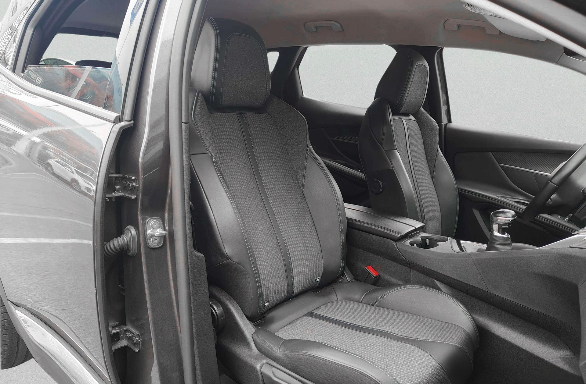 Peugeot 3008 PureTech 130 Allure - foto 19