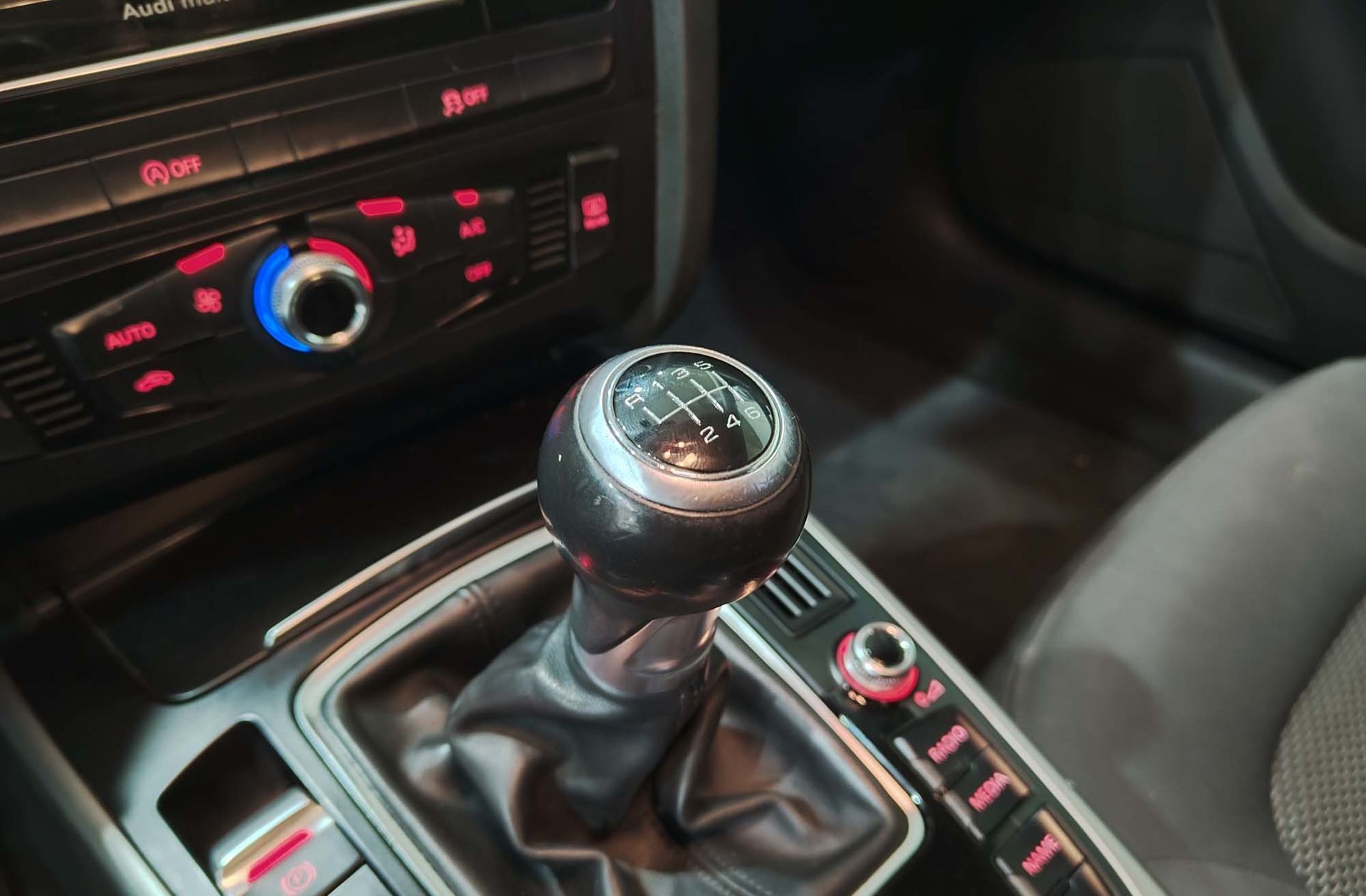 Audi A4 Allroad 2.0 TDI quattro - foto 6