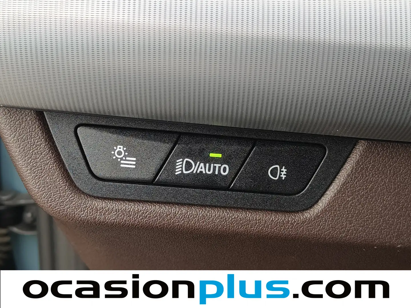 Foto BMW iX1 BMW iX1 xDrive30 (313 CV)