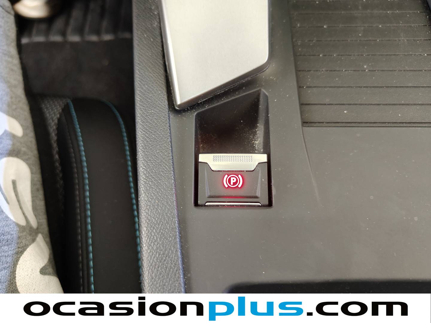Acabados Peugeot 408 Peugeot 408 Allure Hybrid eDCS6 (136 CV)