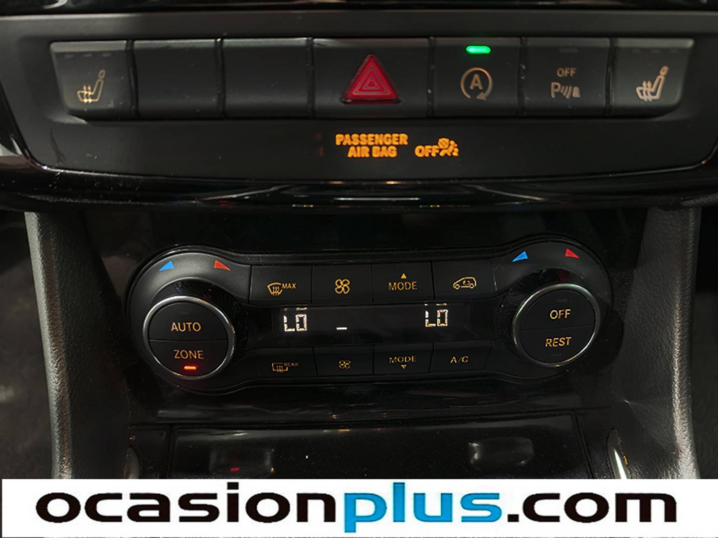 Foto Infiniti Q30 Infiniti Q30 1.6T Premium (122 CV)