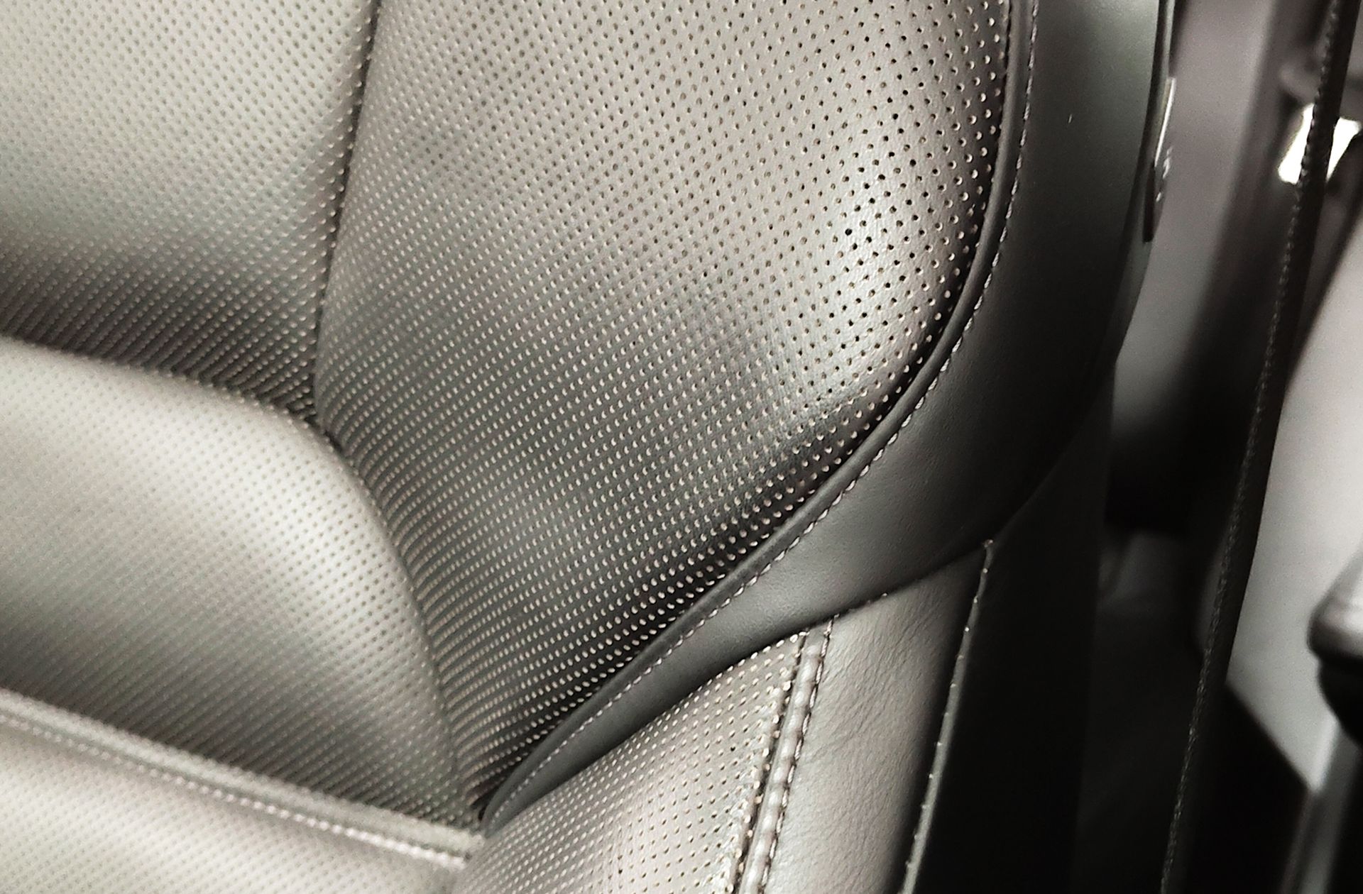 Porsche Macan Turbo - foto 9