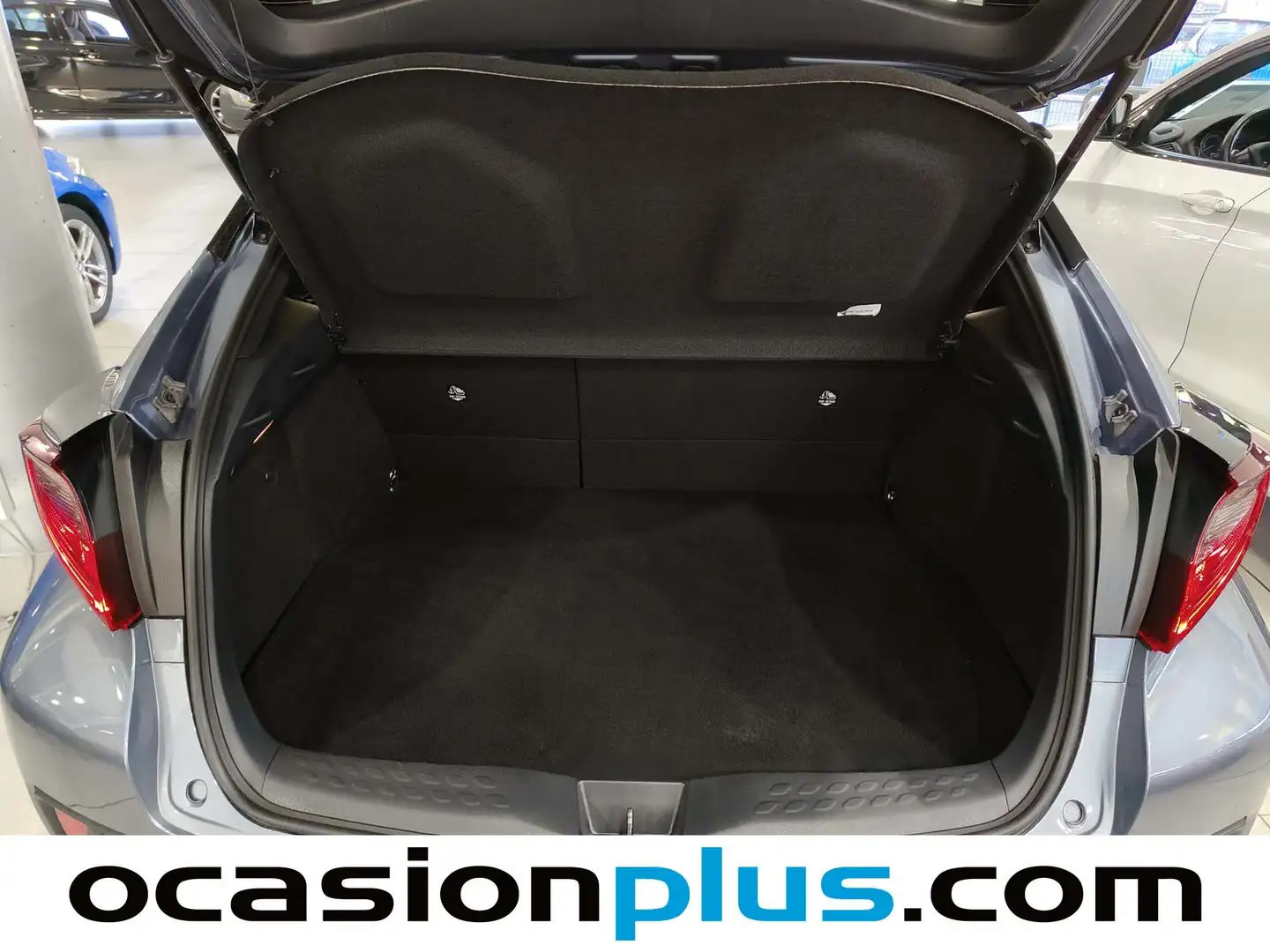 Foto Toyota C-HR Toyota C-HR 180H Advance (184 CV)