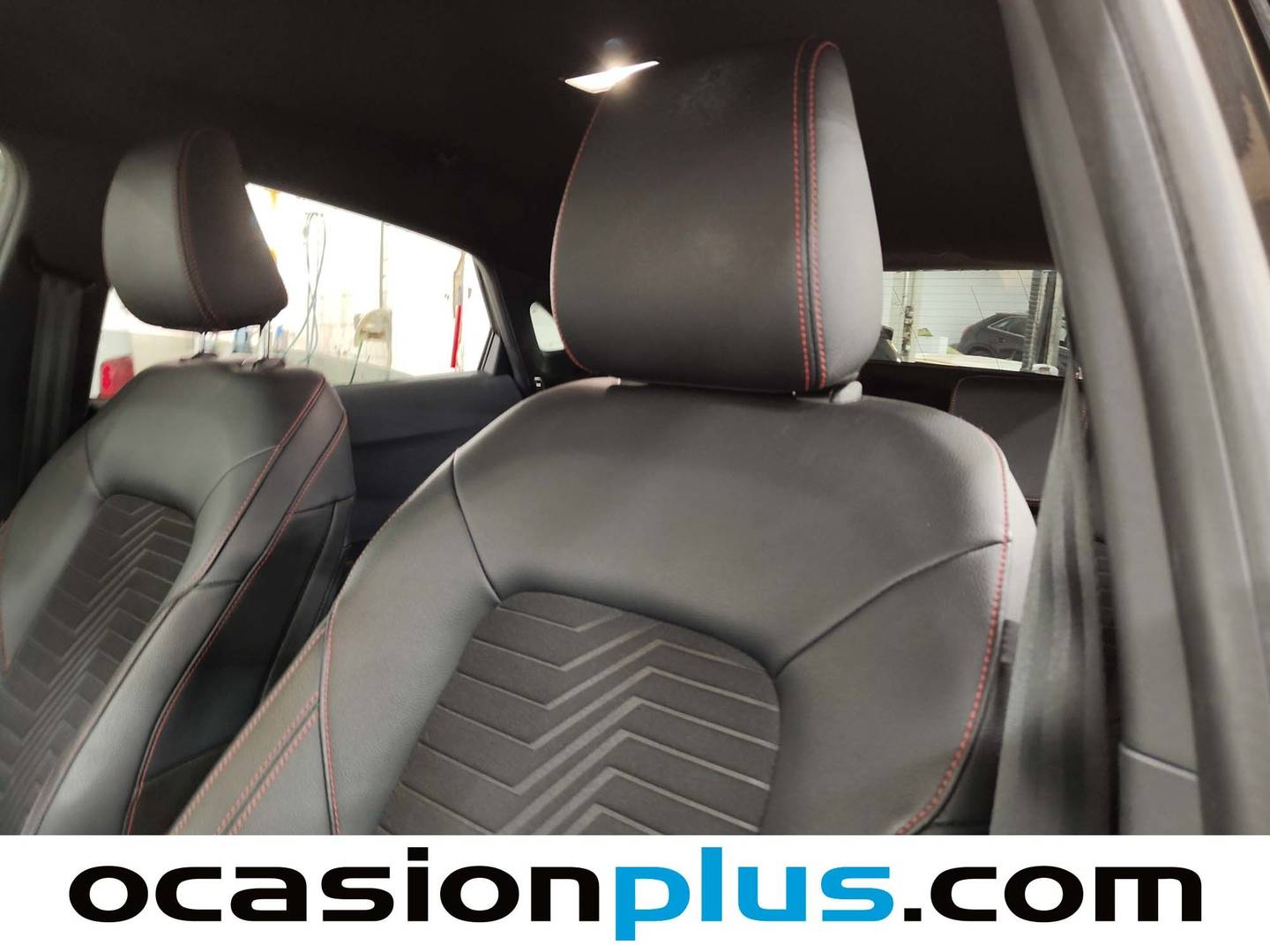 Foto Ford Puma Ford Puma 1.0 EcoBoost MHEV ST-Line X Auto  (155 CV)