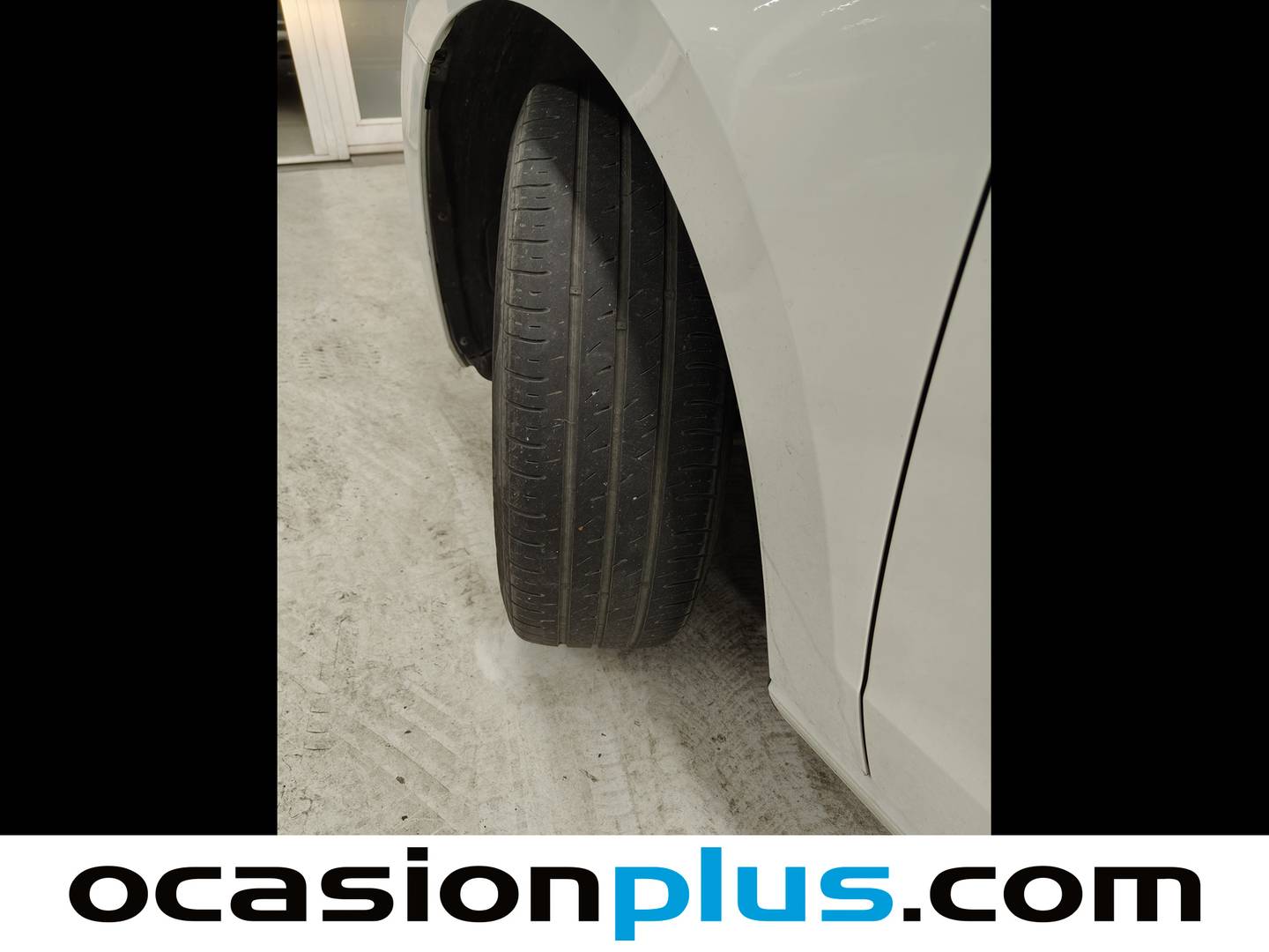 Foto Volkswagen Touran Volkswagen Touran 1.0 TSI Business  (116 CV)