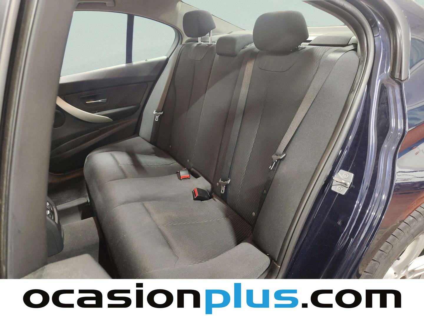 Foto asientos traseros BMW Serie 3 BMW Serie 3 318d (143 CV)