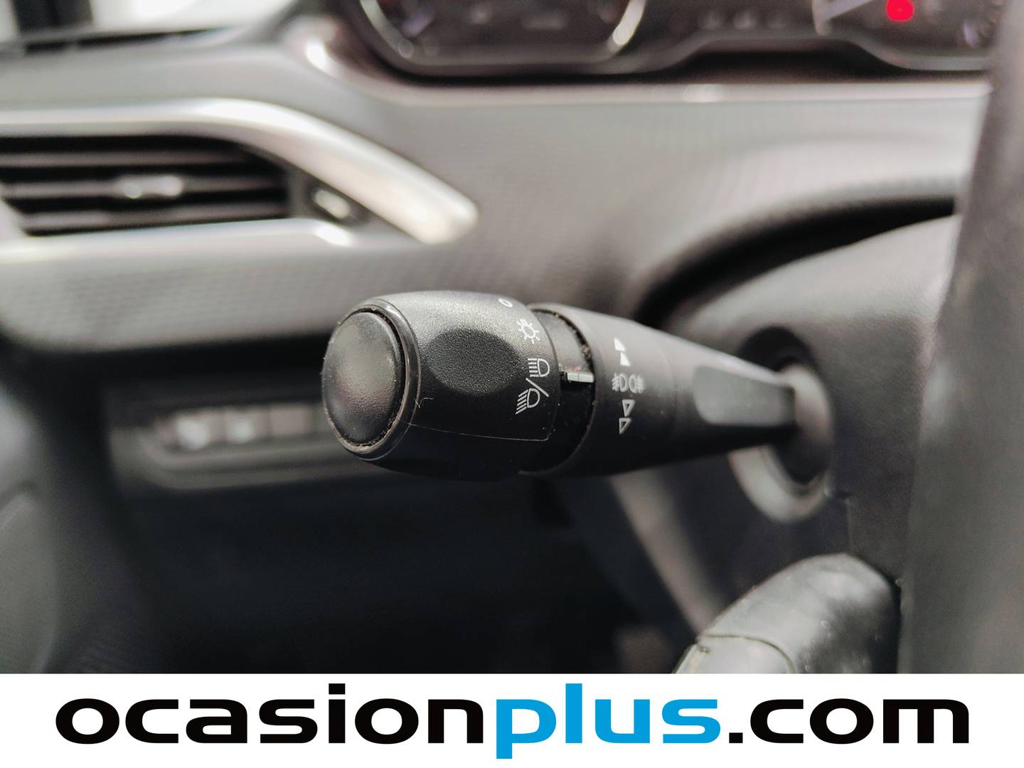 Peugeot 2008 Peugeot 2008 VTI 82 Active (82 CV) de segunda mano