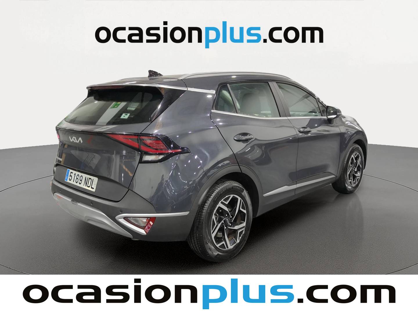 Foto trasera KIA Sportage Kia Sportage 1.6 CRDi MHEV Business 4x2 DCT (136 CV) derecha