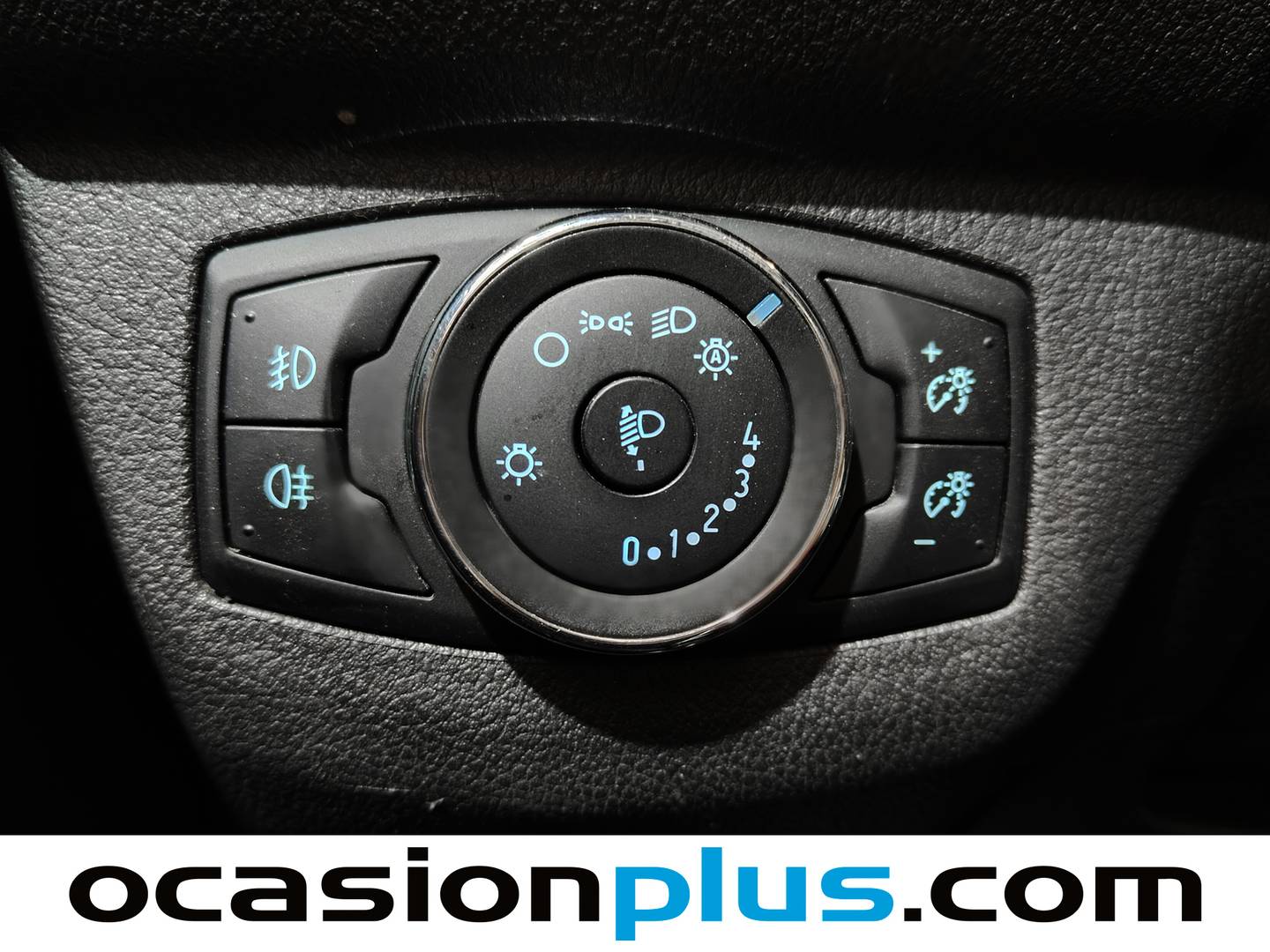 Equipamiento del Ford Tourneo Courier Ford Tourneo Courier 1.0 EcoBoost Titanium (100 CV)