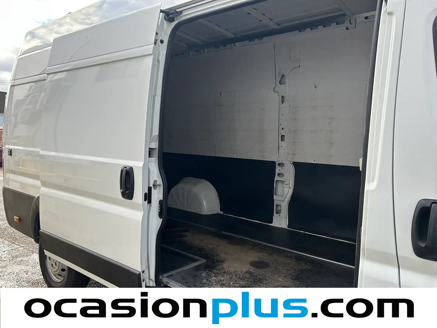 Foto Citroën Jumper Citroen Jumper BlueHDi 140 35 Heavy L4H3 (140 CV)