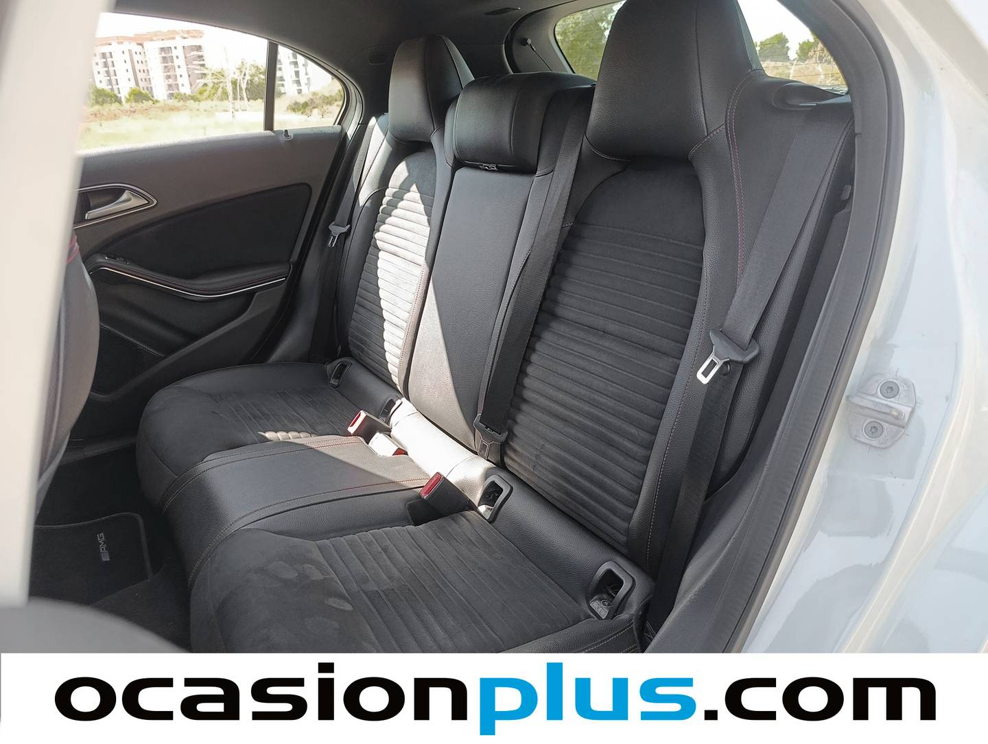 Foto asientos traseros Mercedes Clase A Mercedes Clase A 200 d AMG Line (136 CV)