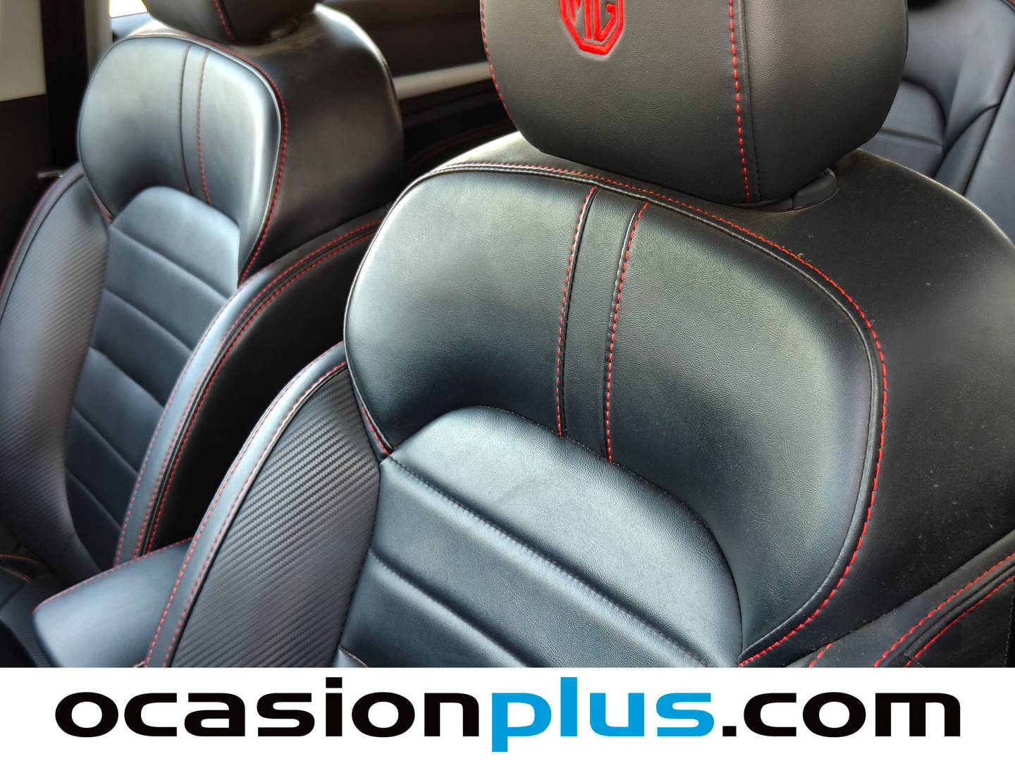 Extras y acabados del MG ZS MG ZS 1.0T Luxury Auto (111 CV)
