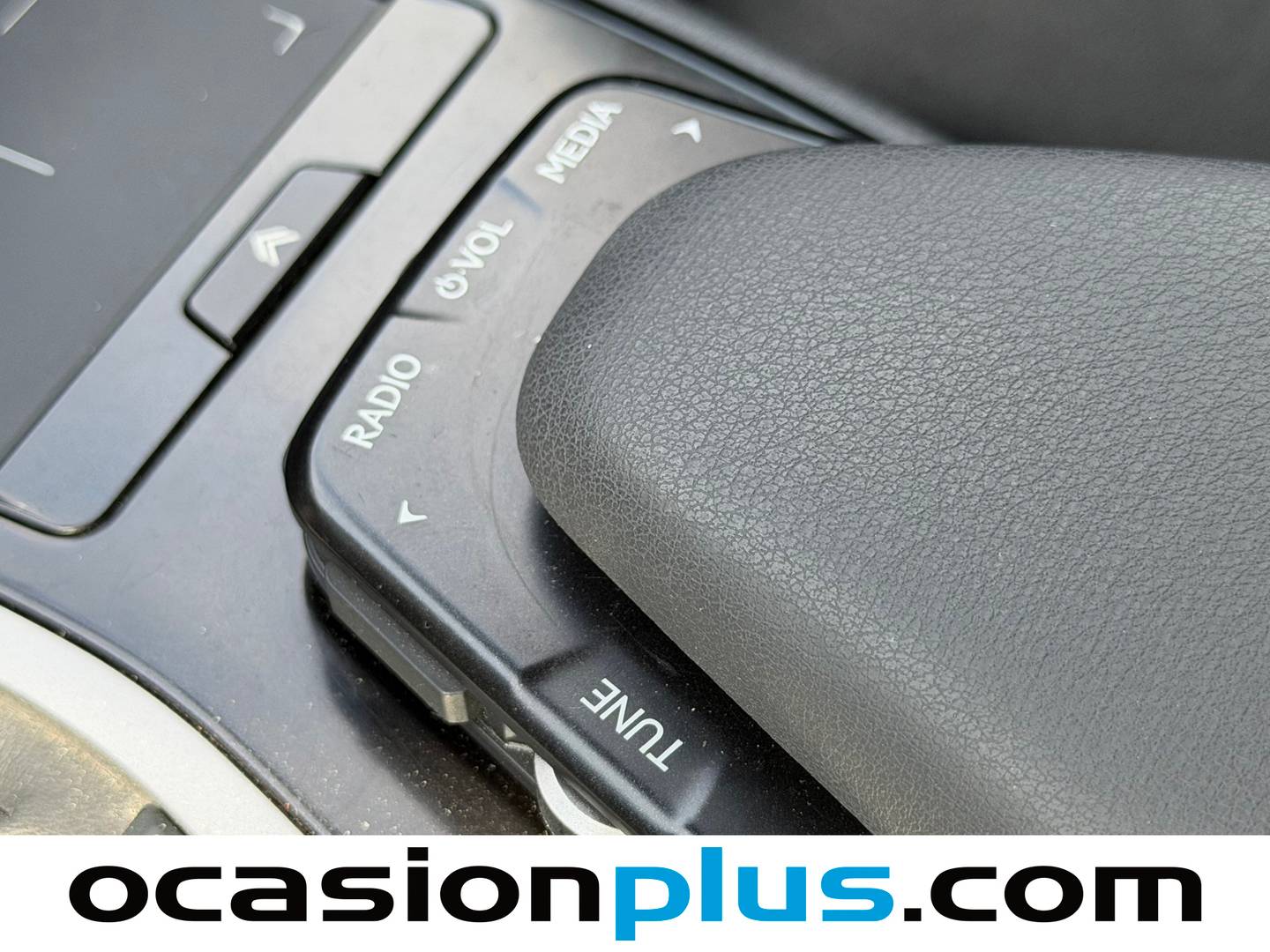 Lexus UX Lexus UX 250h Business Navigation 2WD (184 CV) al mejor precio