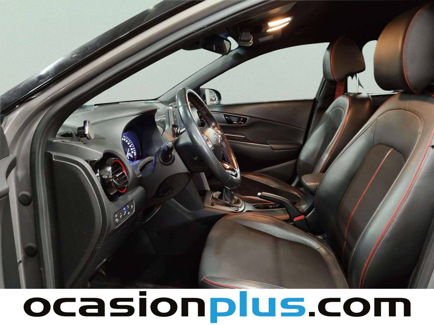 Foto asientos delanteros Hyundai Kona Hyundai Kona 1.0 TGDi Tecno 4x2 88 kW (120 CV)
