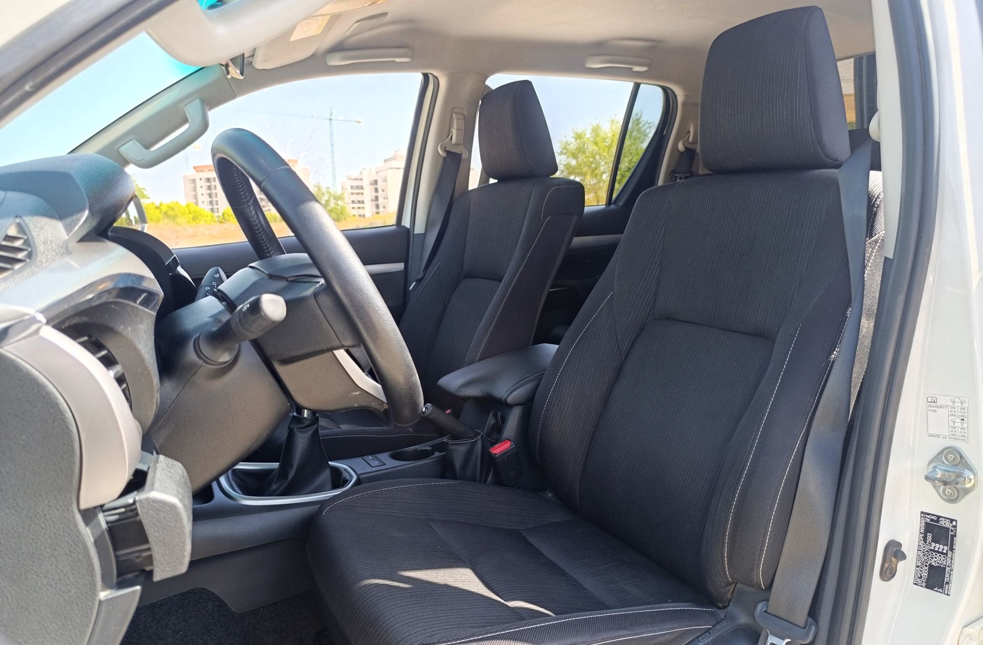 Toyota Hilux 2.4 D-4D Doble Cabina GX - foto 10