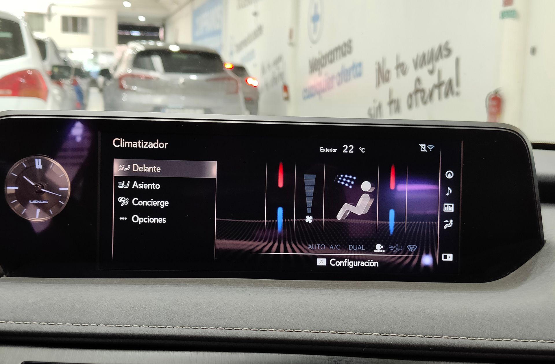 Lexus UX 250h Luxury - foto 37