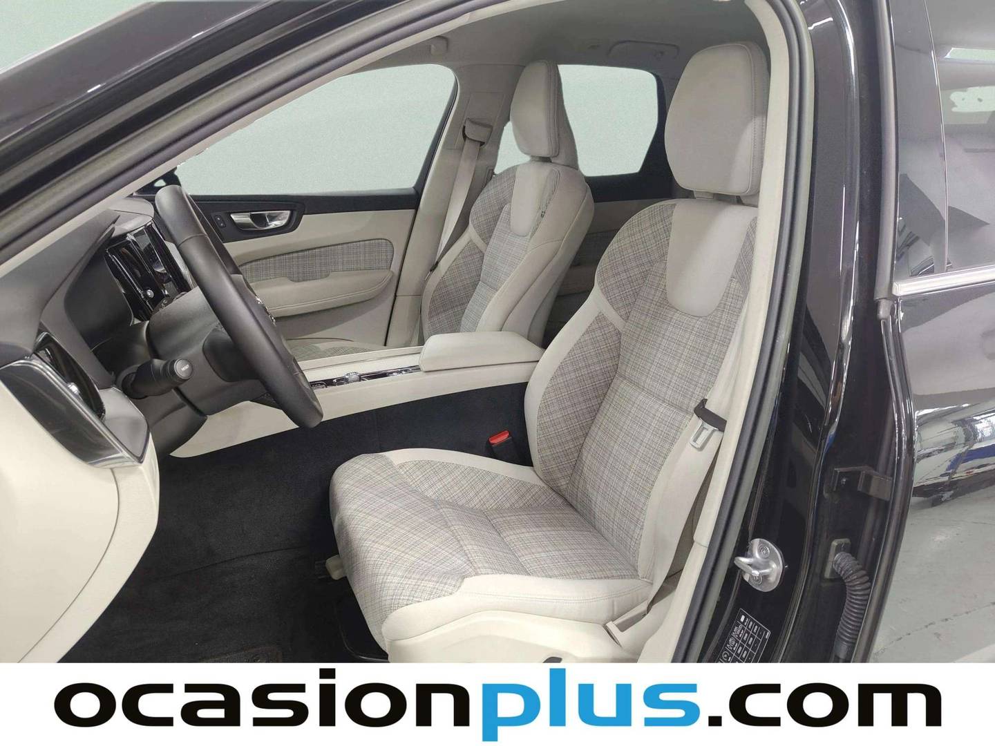 Foto asientos delanteros Volvo XC60 Volvo XC60 B4 D Core Auto (197 CV)