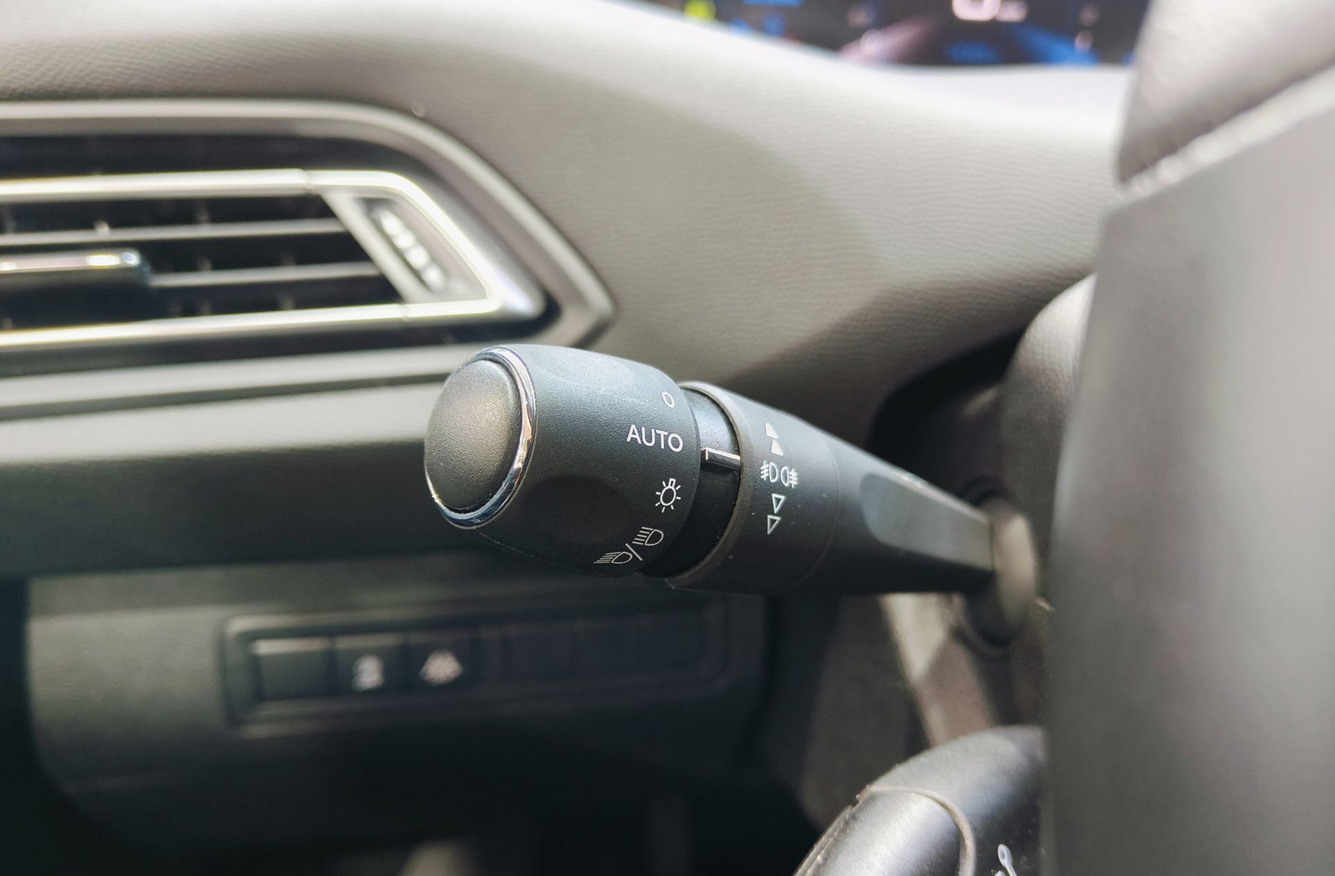 Peugeot 308 SW BlueHDi 130 Allure Pack - foto 25