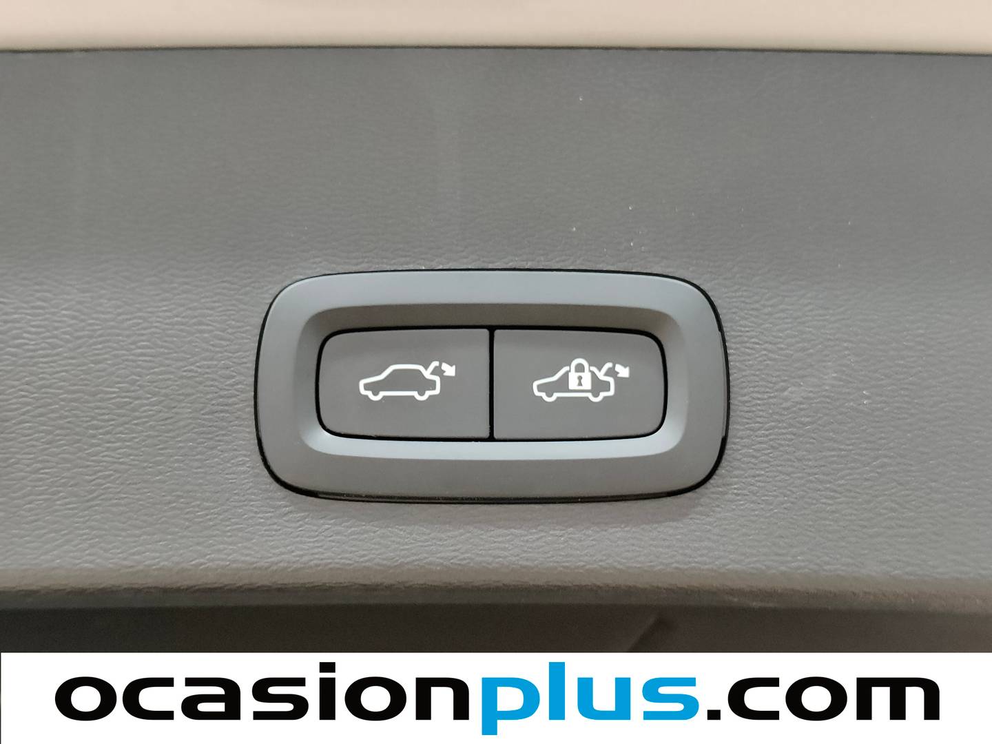 Volvo XC40 Volvo XC40 B3 Gasolina Mild hybrid Core Auto (163 CV) al mejor precio