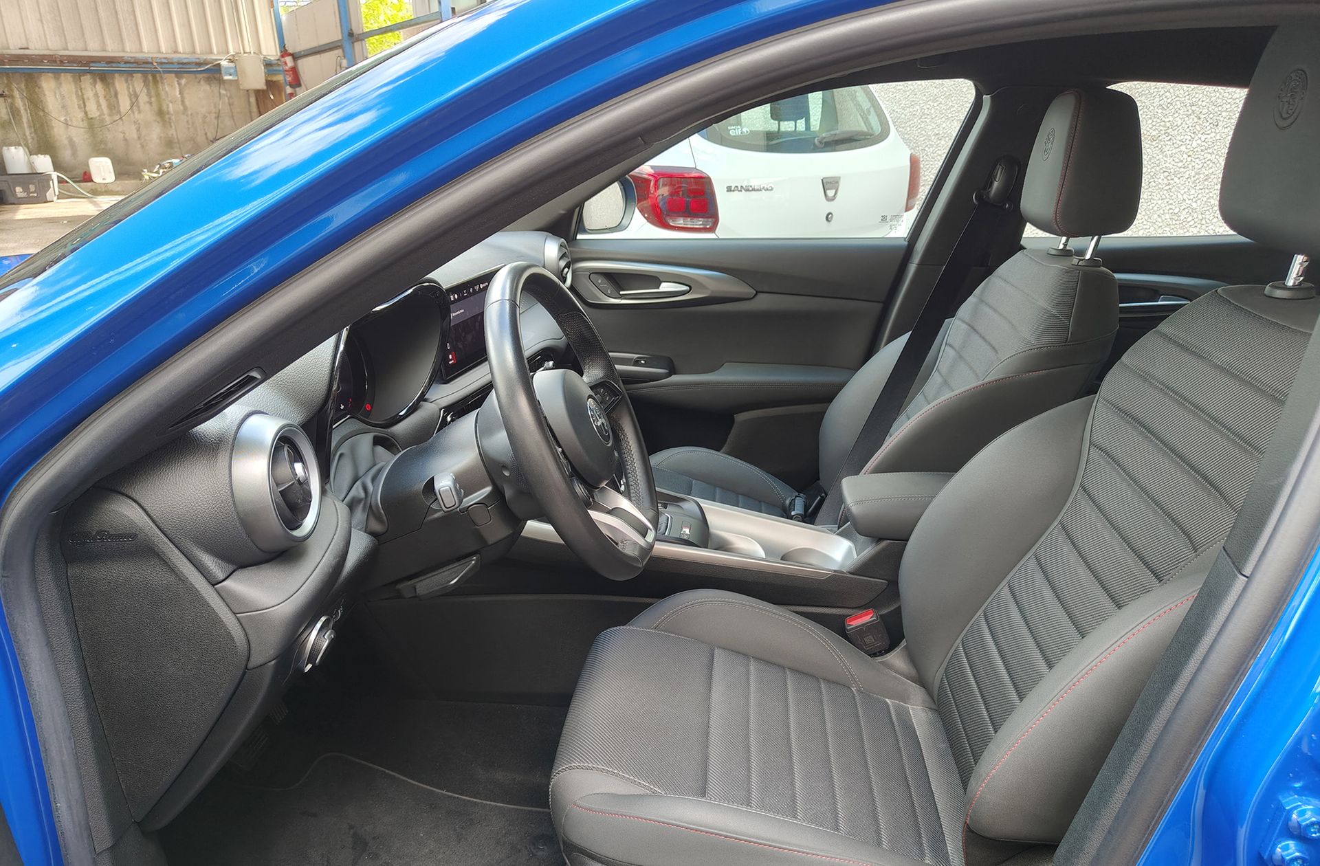 Alfa Romeo Tonale 1.5 MHEV Sprint FWD - foto 14