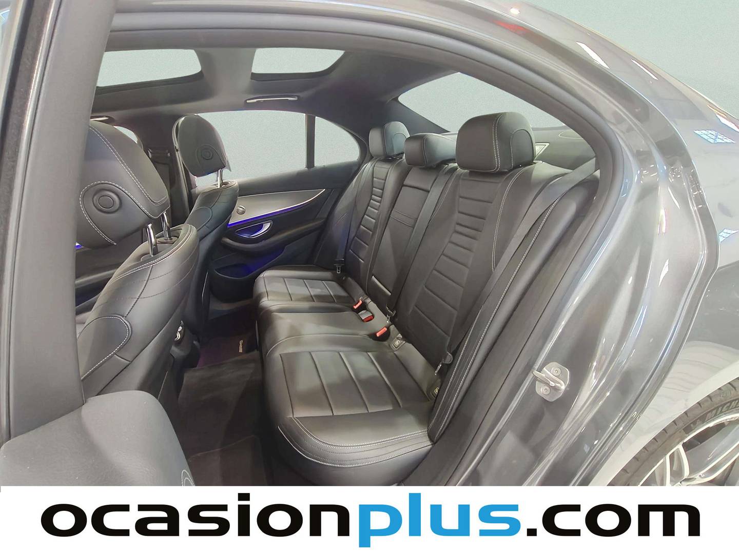 Foto asientos traseros Mercedes Clase E Mercedes Clase E E 220 d (194 CV)