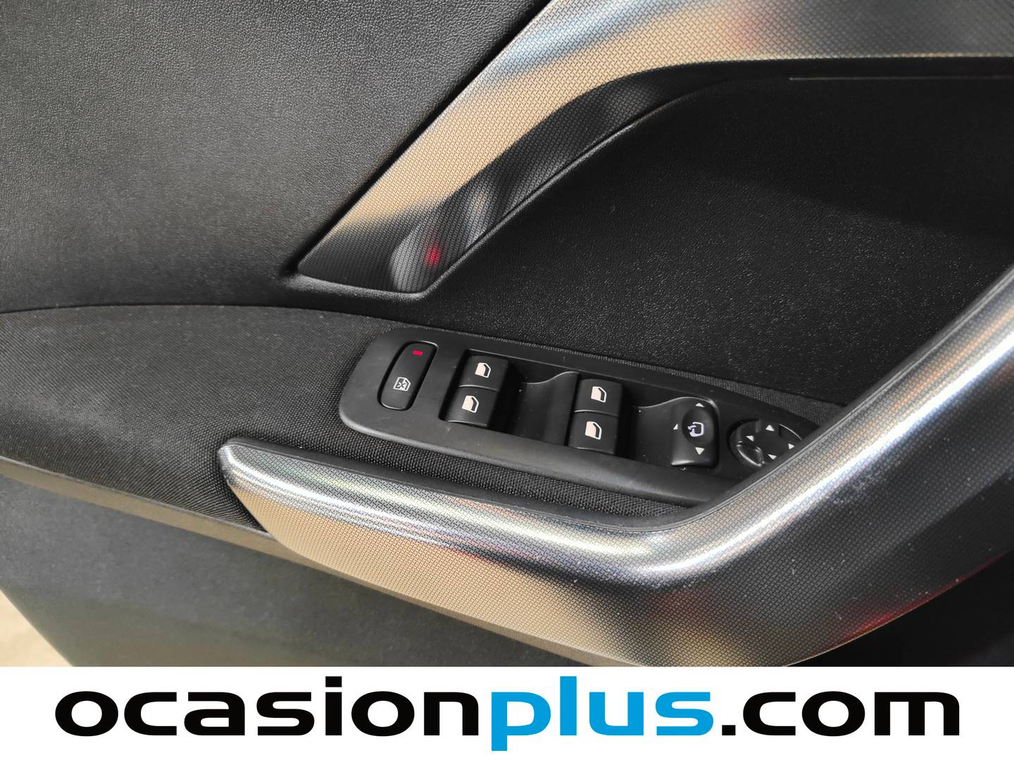 Peugeot 2008 Peugeot 2008 PureTech 130 S&S Allure (130 CV) de segunda mano