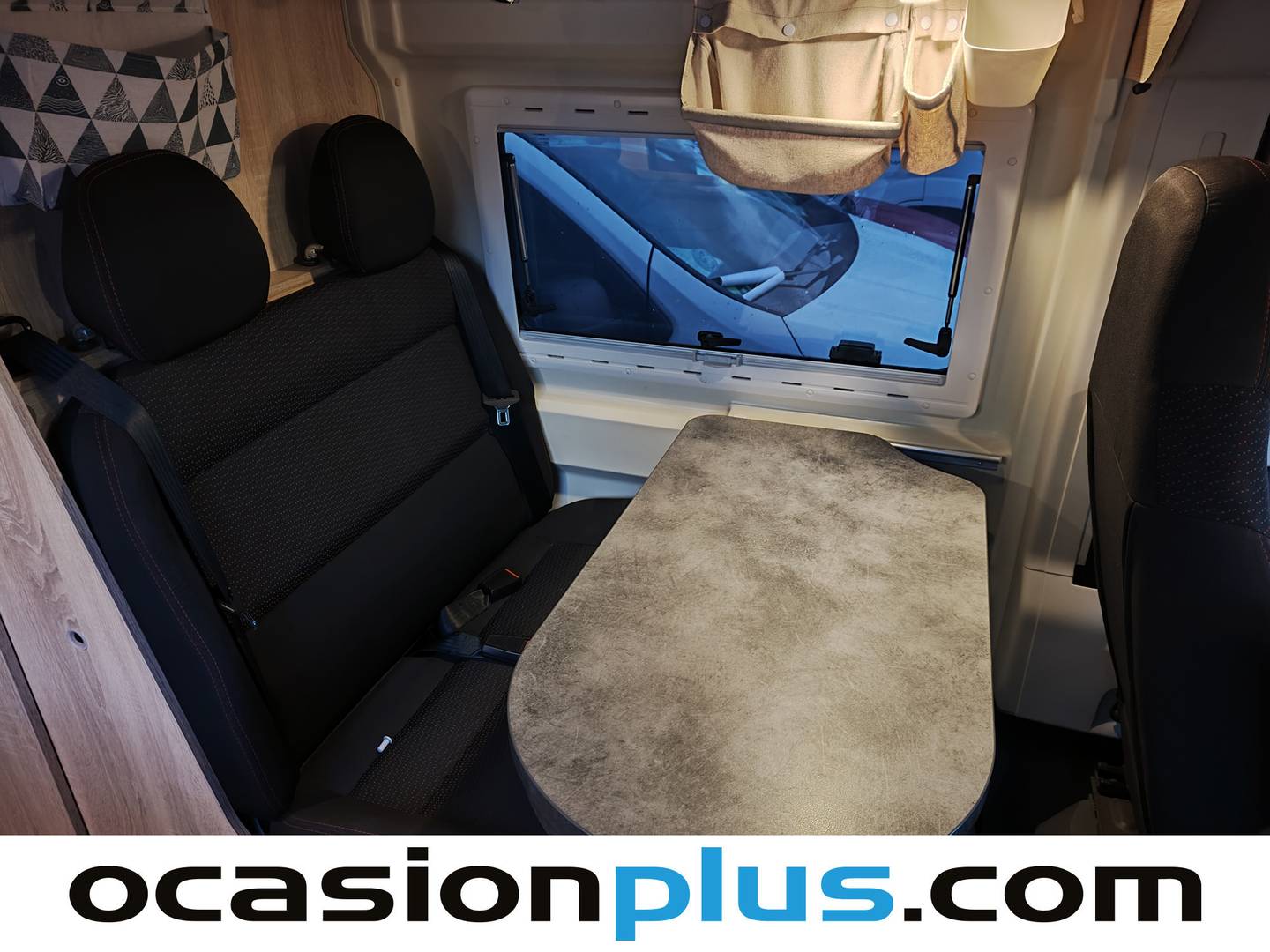 Foto Clever Vans Celebration 600 Clever Vans Celebration 600 Celebration 600 2.0 D  (163 CV) 4 Plazas CAMPERIZADA