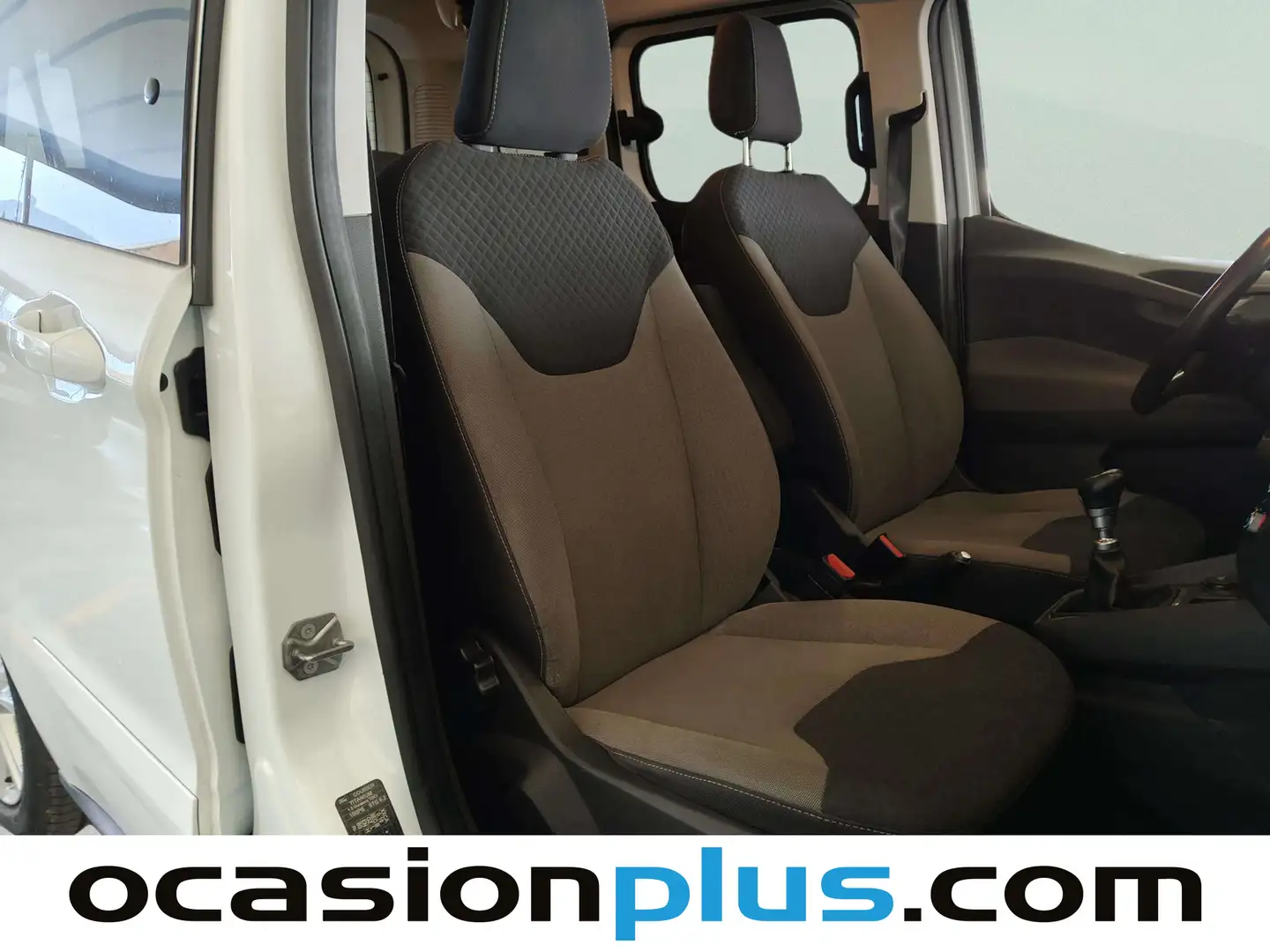 Foto Ford Tourneo Courier Ford Tourneo Courier 1.5 TDCi Titanium (100 CV)