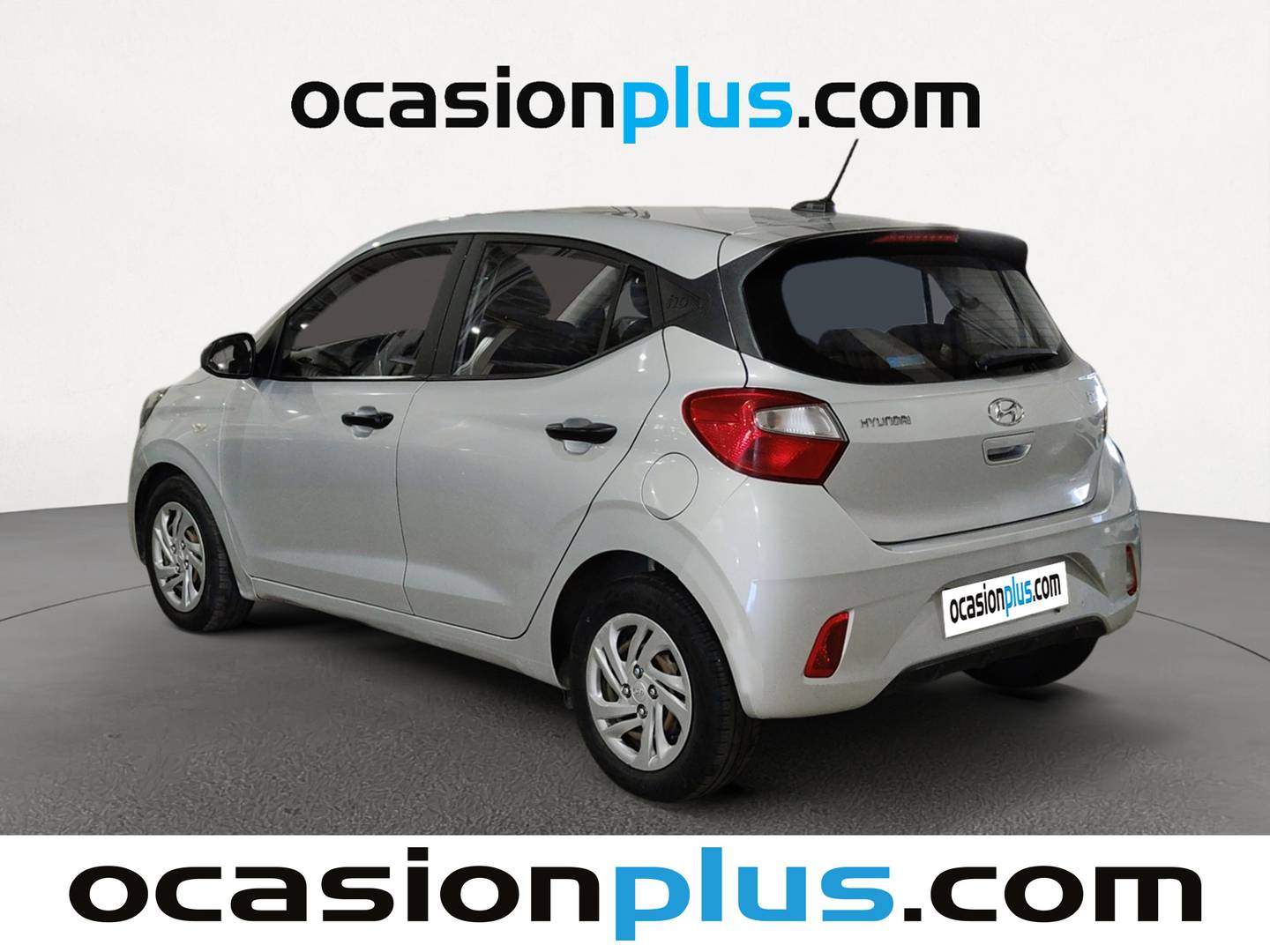 Foto trasera Hyundai i10 Hyundai i10 1.0 Essence (67 CV) izquierda