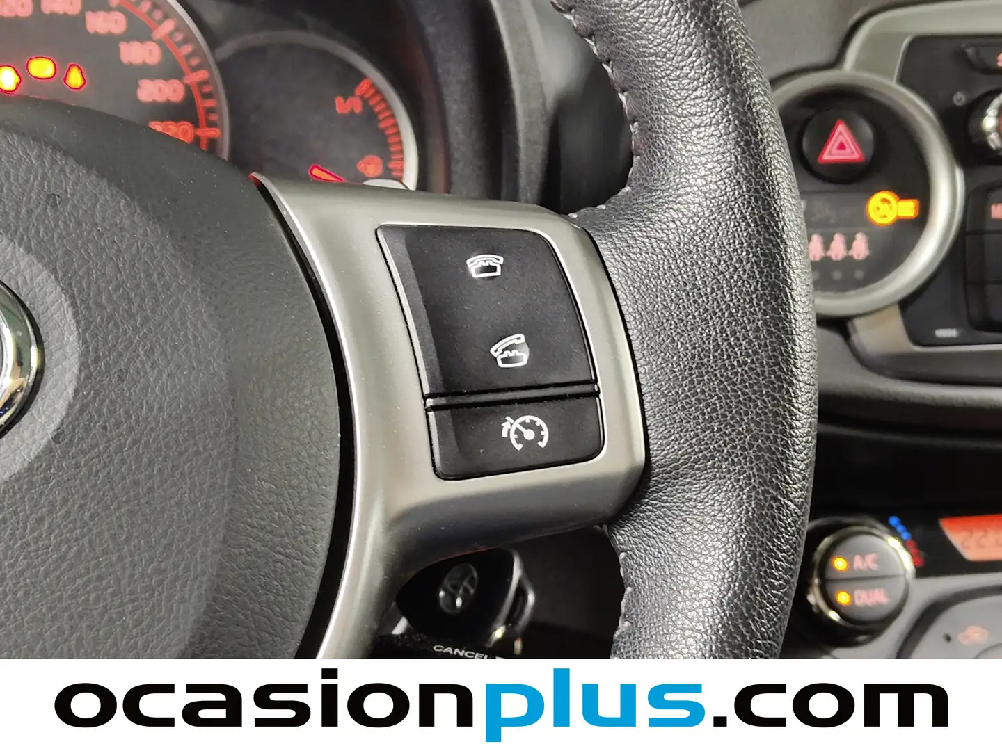 Foto Toyota Yaris Toyota Yaris 100 Active MultiDrive (99 CV)