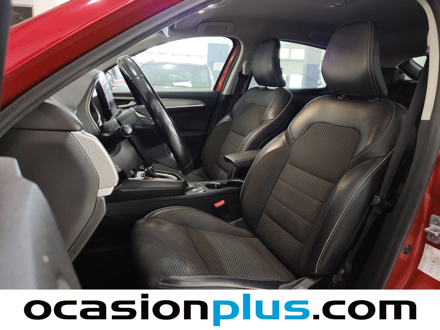 Foto asientos delanteros Renault Arkana Renault Arkana Zen E-Tech Híbrido (145 CV)