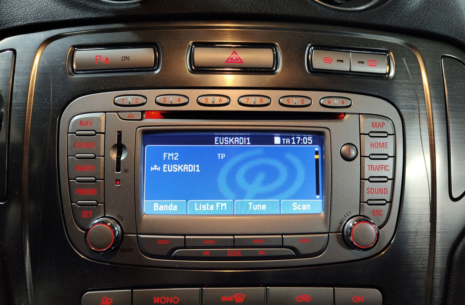 Ford Mondeo 2.0 TDCi Titanium PowerShift - foto 27
