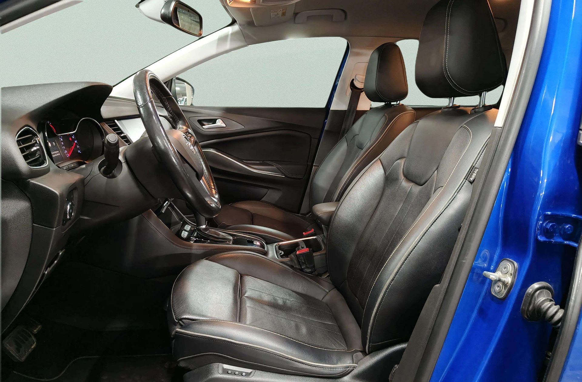 Opel Grandland 1.6 CDTi Excellence - foto 12