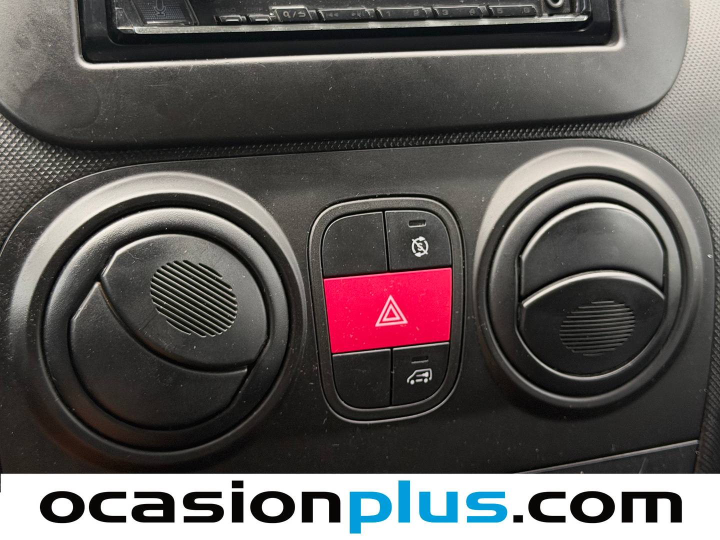 Acabados Fiat Fiorino Fiat Fiorino Cargo Furgon 1.3 Multijet Base (95 CV)