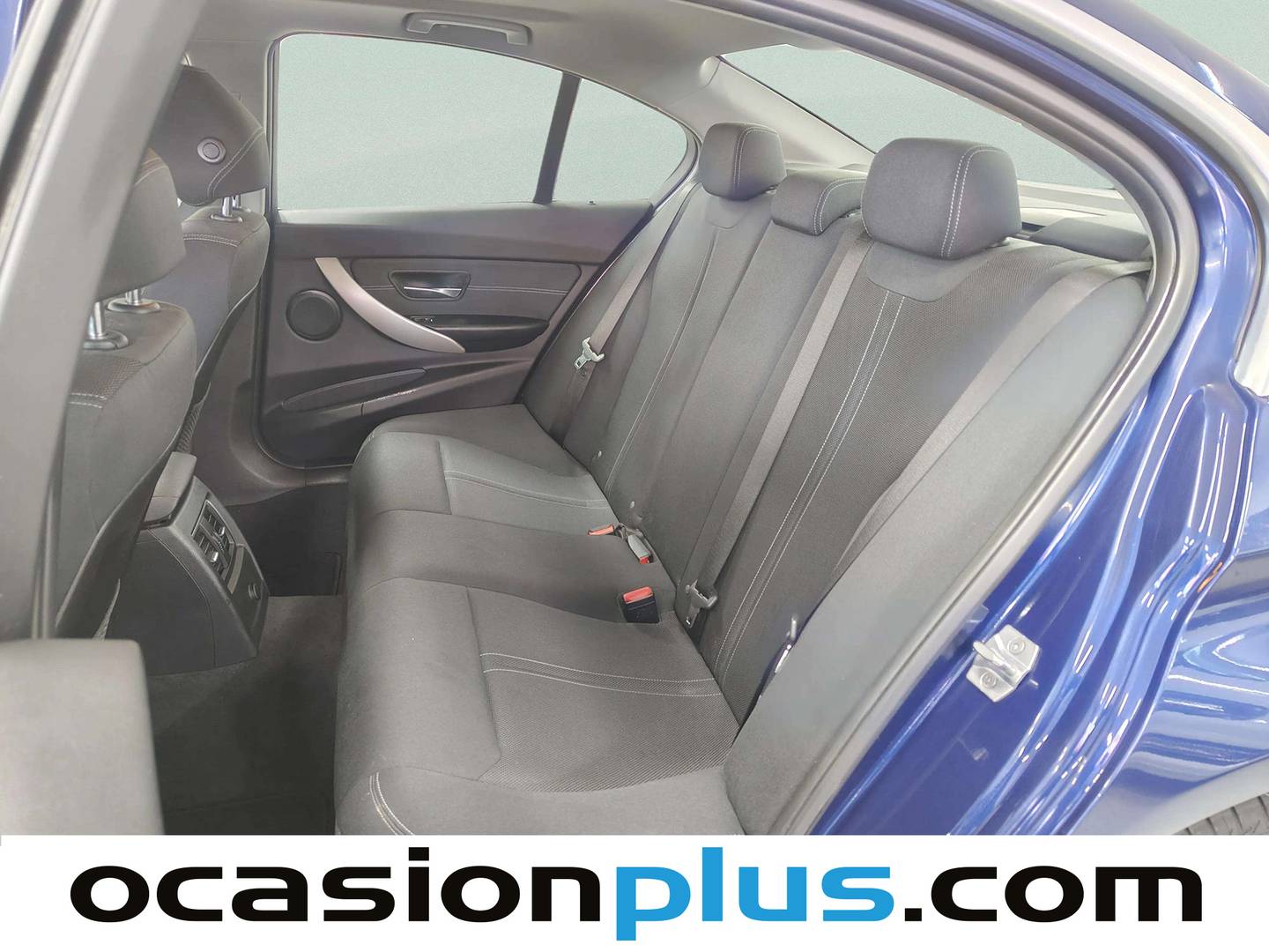 Foto asientos traseros BMW Serie 3 BMW Serie 3 318d  (150 CV)