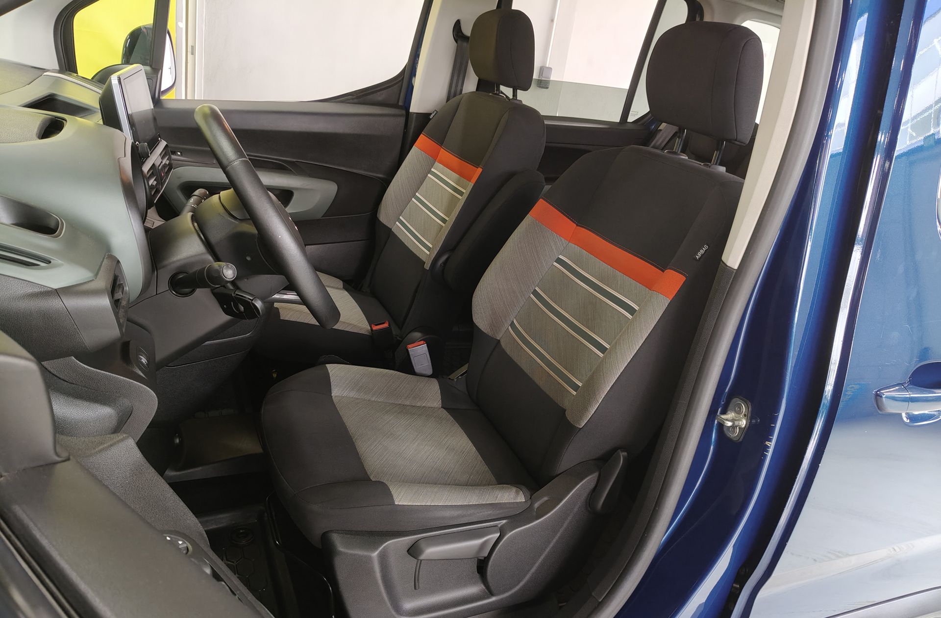 Citroën Berlingo BlueHDi 100 Talla M Shine - foto 11