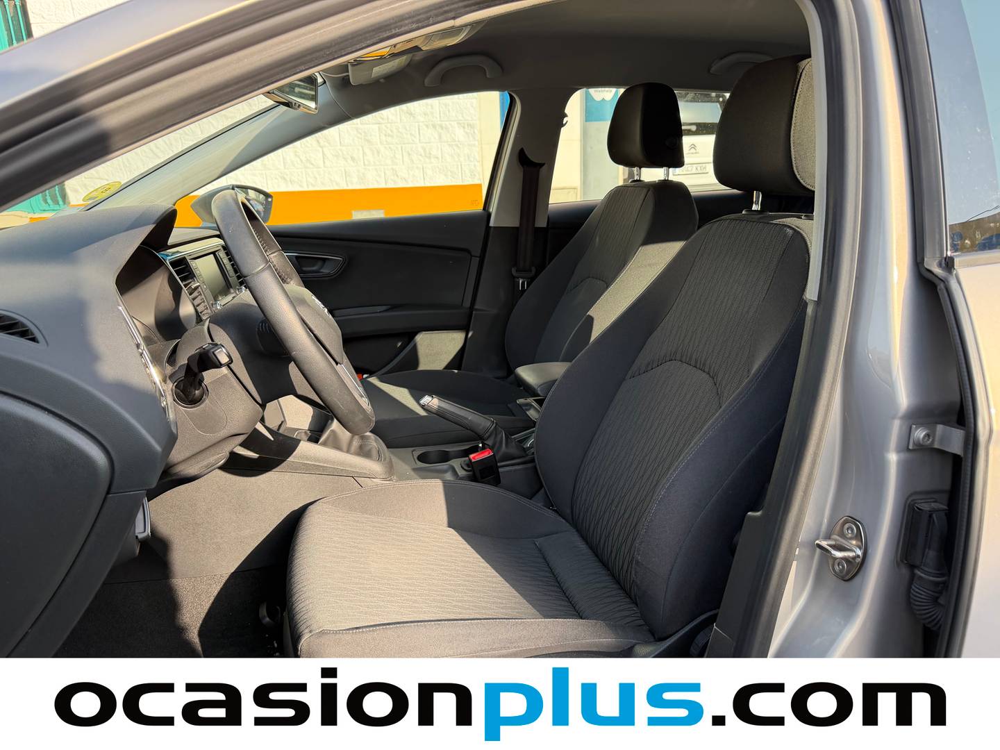 Foto asientos delanteros Seat León Seat León ST 2.0 TDI S&S Style (150 CV)