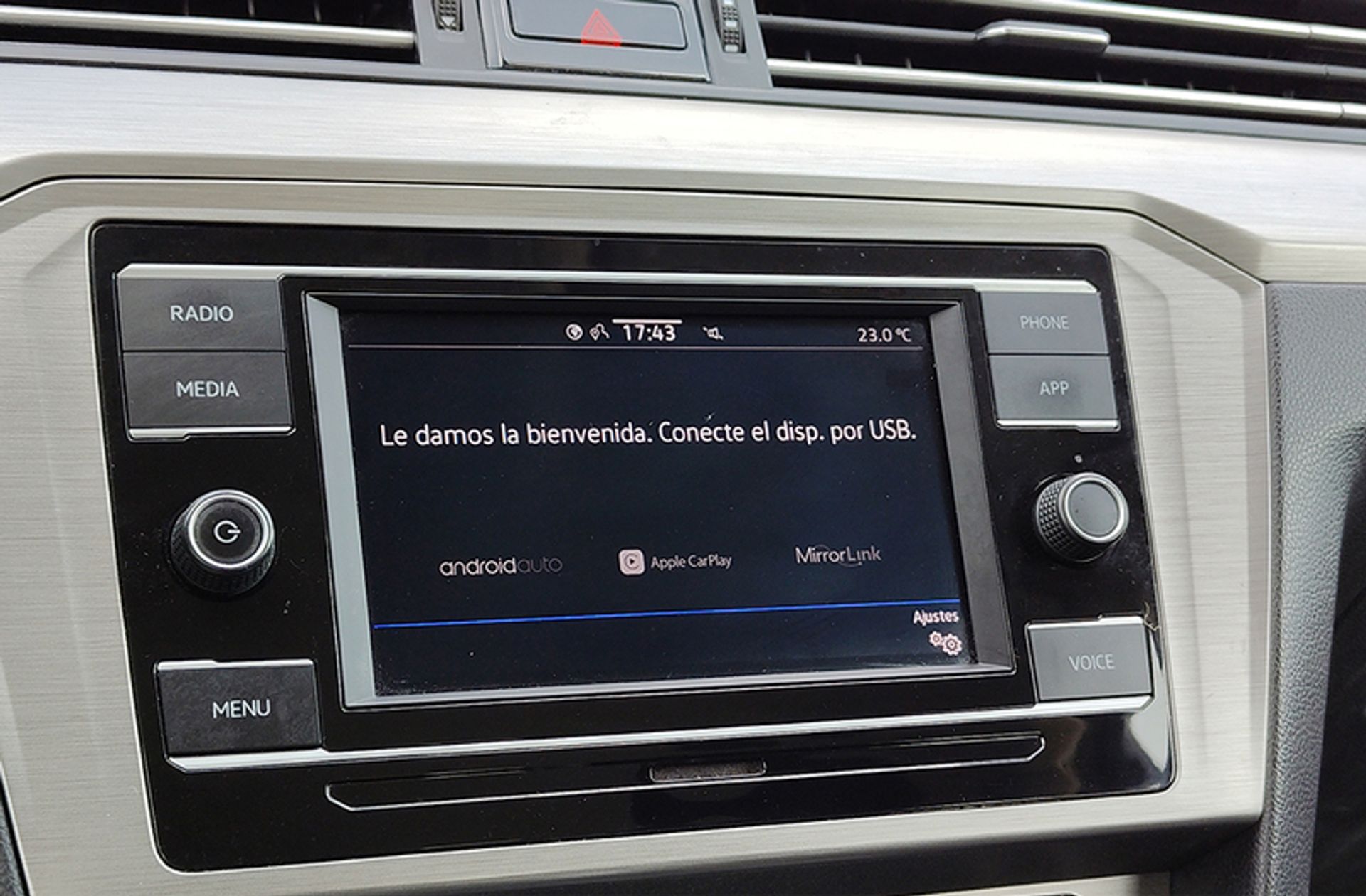 Volkswagen Passat Business 1.6 TDI DSG - foto 7