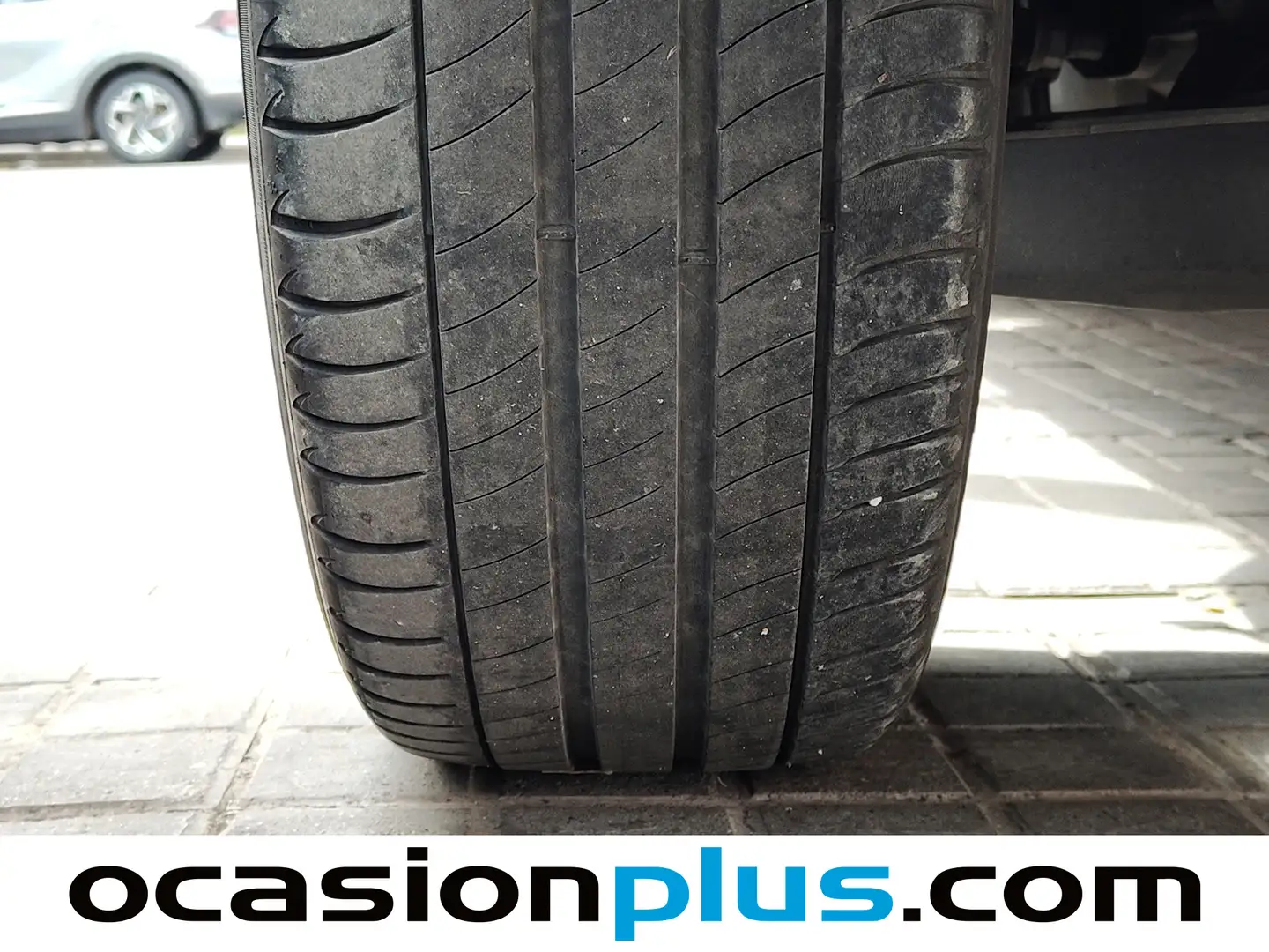 Foto Toyota C-HR Toyota C-HR 180H Advance Luxury (184 CV)