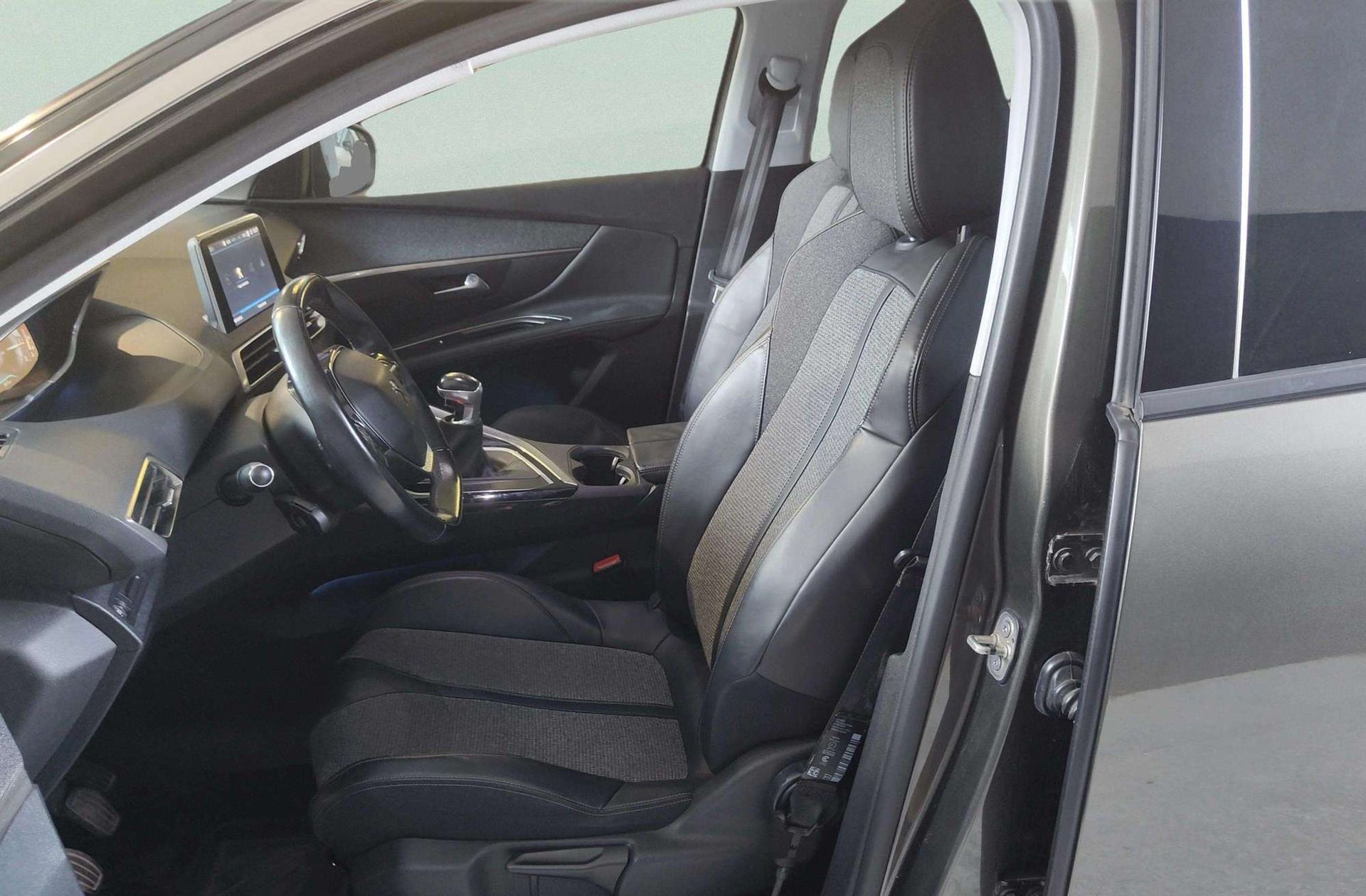 Peugeot 3008 PureTech 130 Allure - foto 12