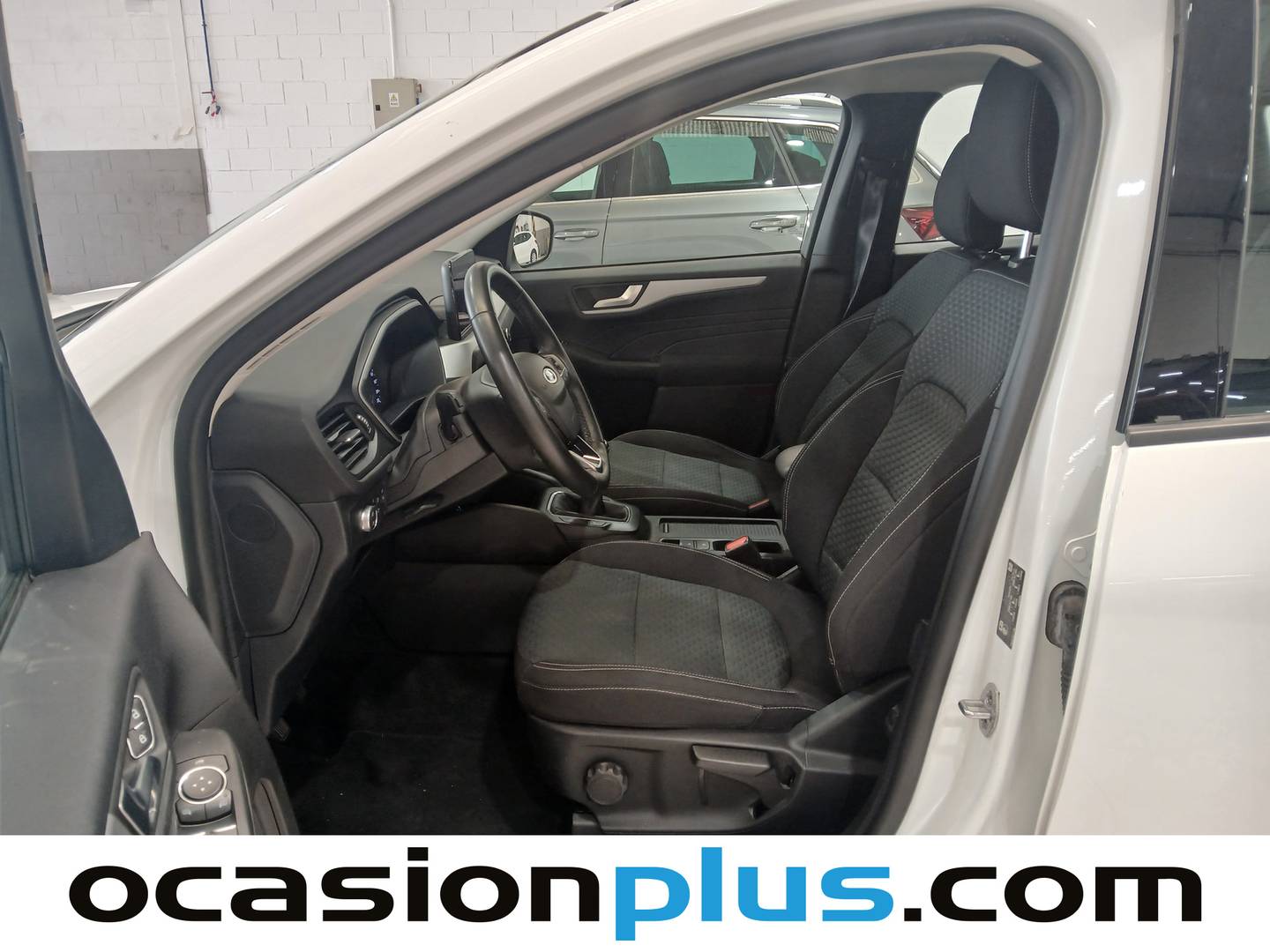 Foto asientos delanteros Ford Kuga Ford Kuga 1.5 EcoBlue Trend (120 CV)