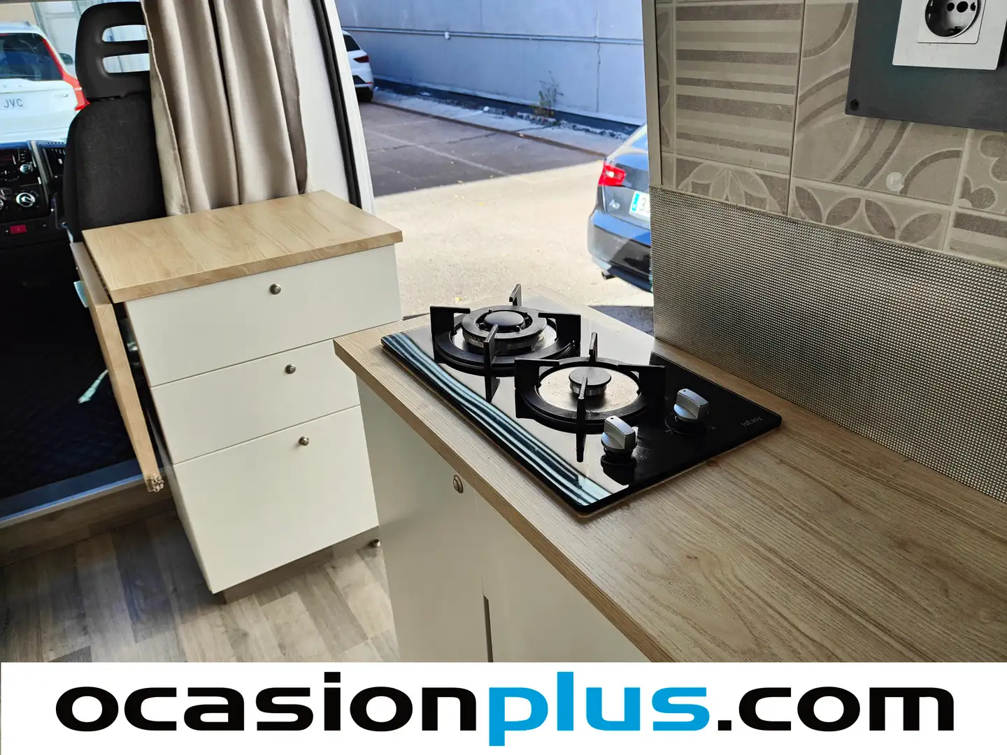 Foto Citroën Jumper Citroen Jumper BlueHDi 130 35 L3H3 (130 CV) Camperizada