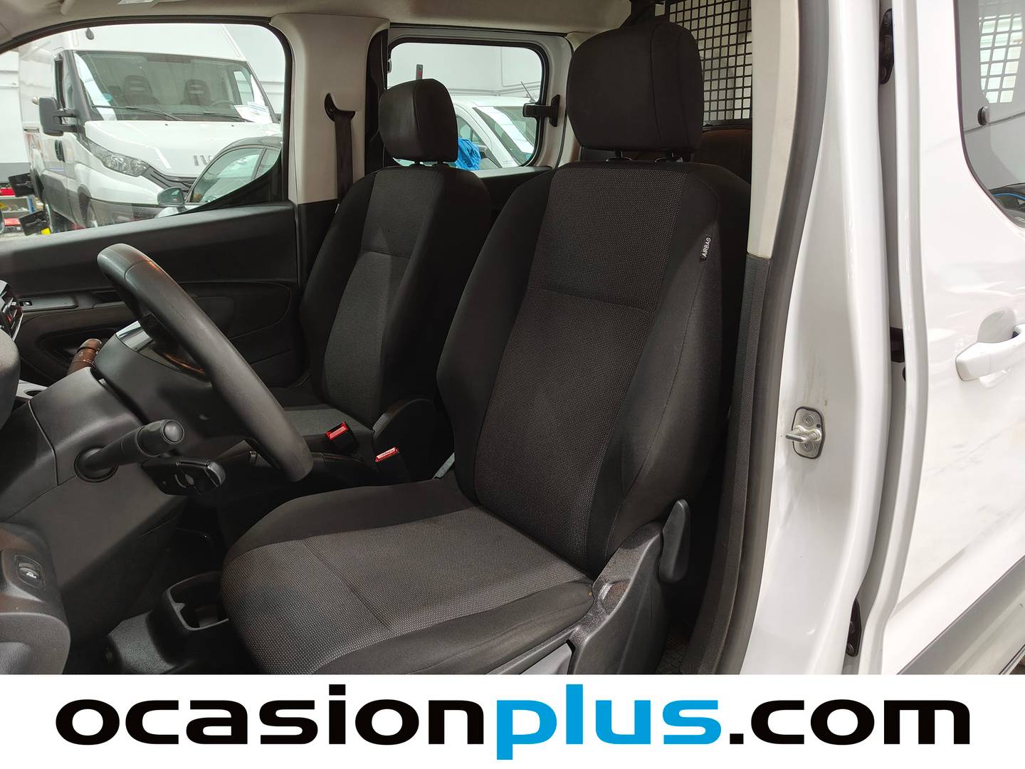 Foto asientos delanteros Peugeot Rifter Peugeot Rifter Active Pack Business Standard BlueHDi (100 CV)