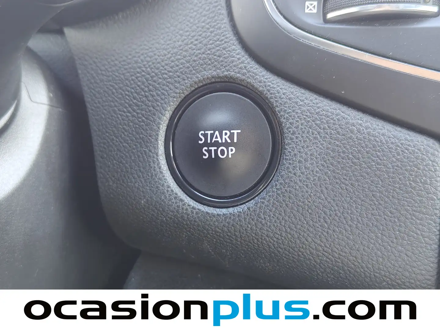 Foto Renault Mégane Renault Megane Zen TCe  (140 CV) GPF