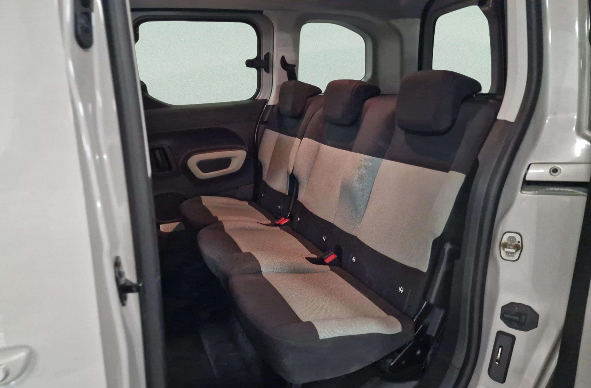 Citroën Berlingo BlueHDi 130 Talla M Feel - foto 11