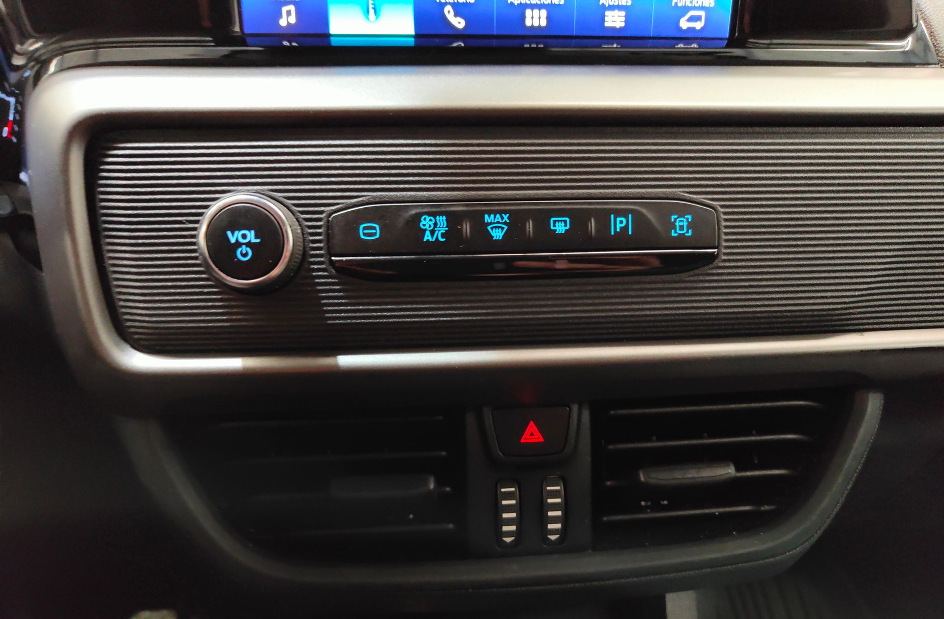 Ford Transit Furgon 1.0 EcoBoost Trend - foto 31