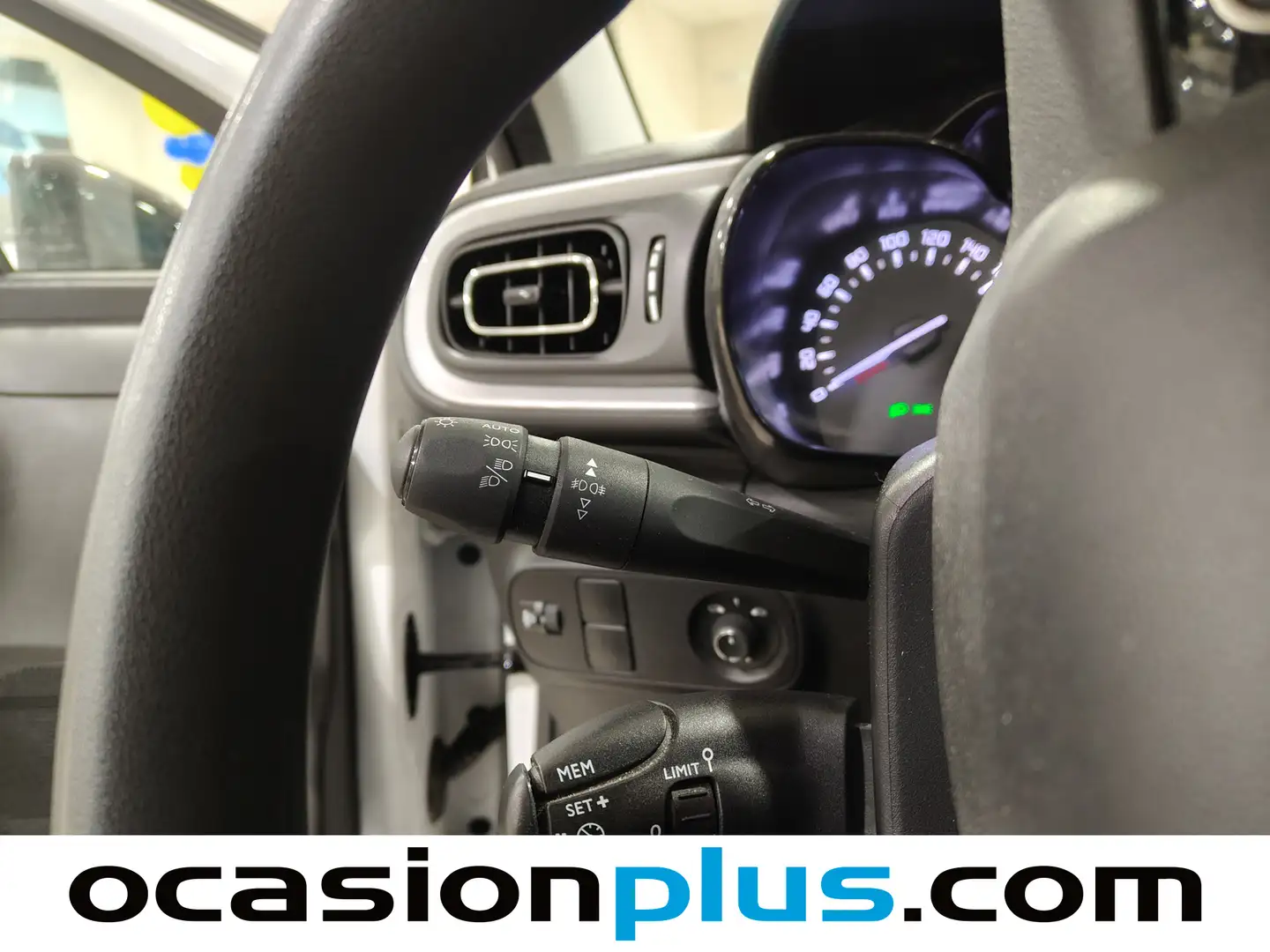 Foto Citroën C3 Citroen C3 BlueHDi 100 S&S C-Series (102 CV)